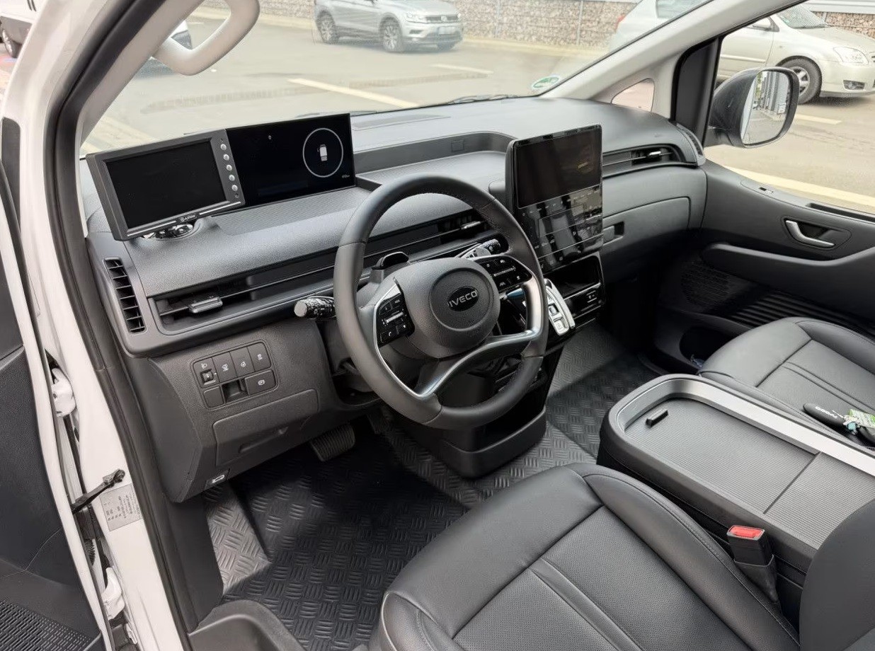 IVECO eMoovy 35F16E-image-5
