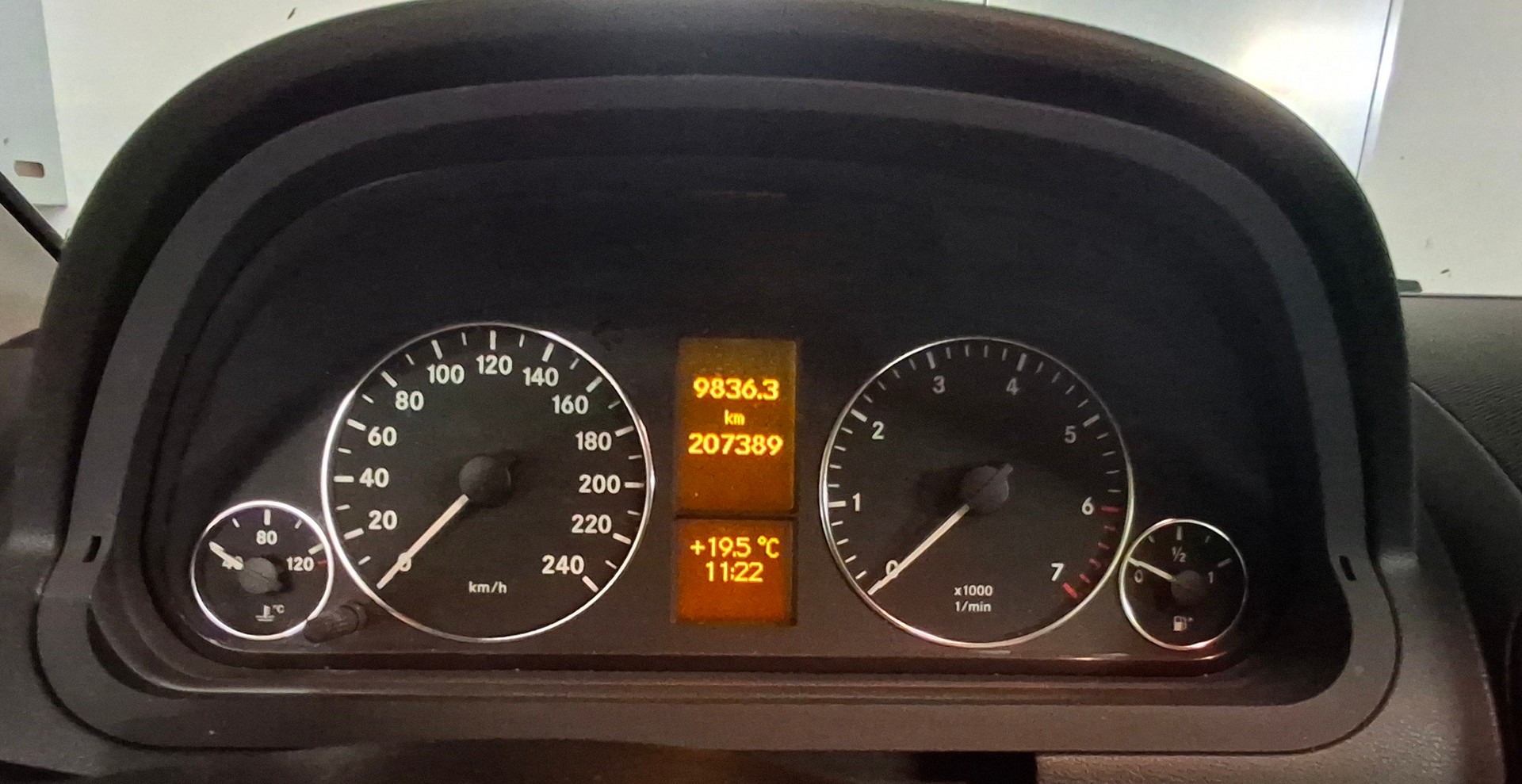 MERCEDES-BENZ A 170 Classic-image-2