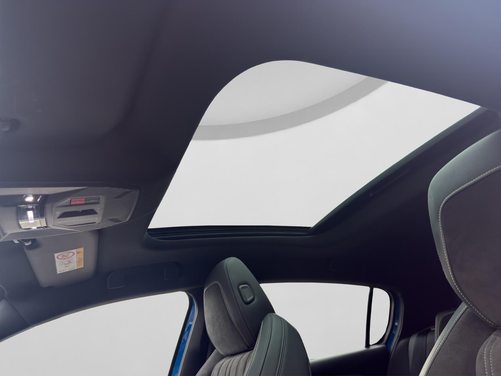 PEUGEOT 308 1.6 PHEV 225 GT Pack-image-15
