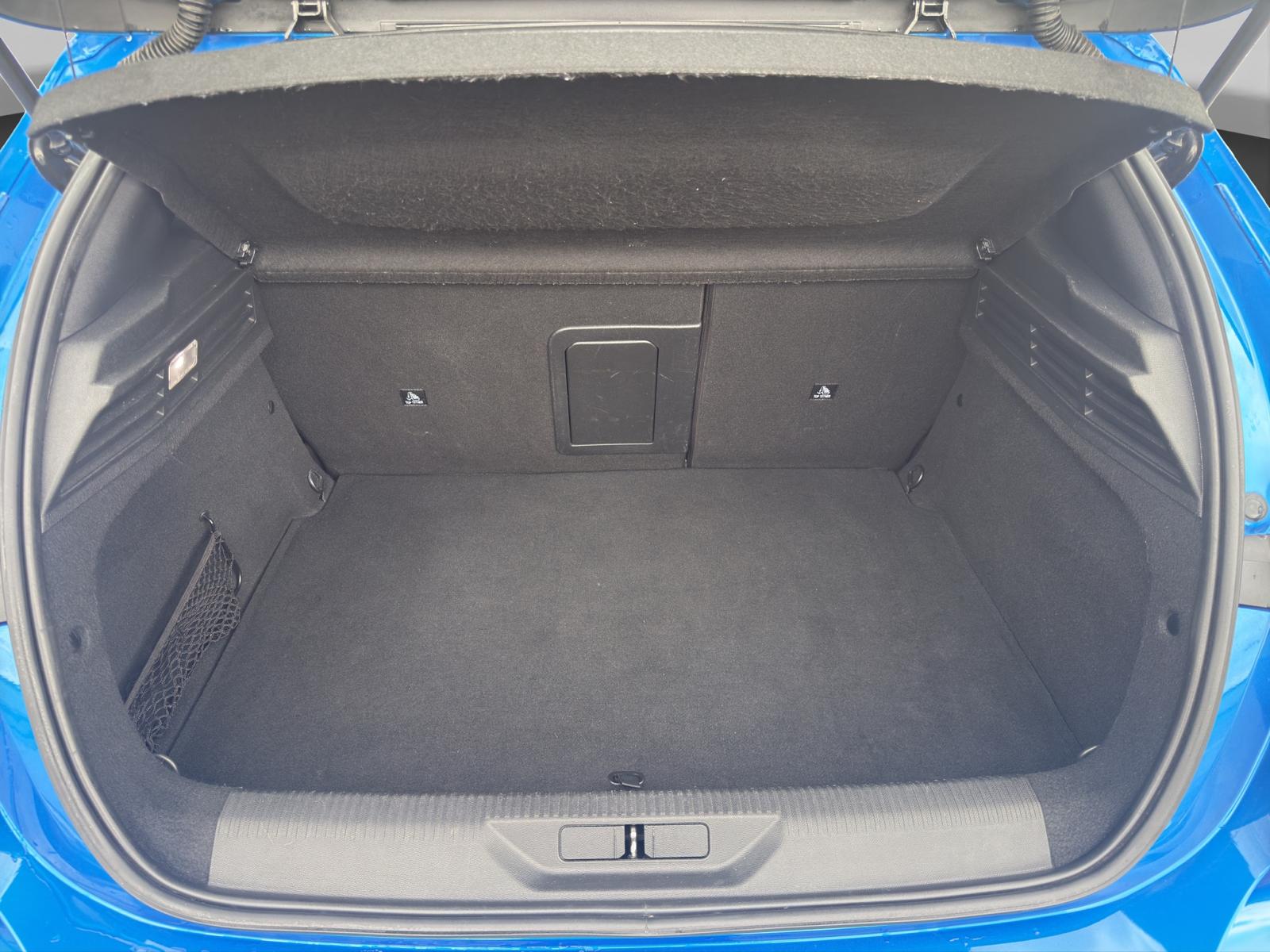 PEUGEOT 308 1.6 PHEV 225 GT Pack-image-14