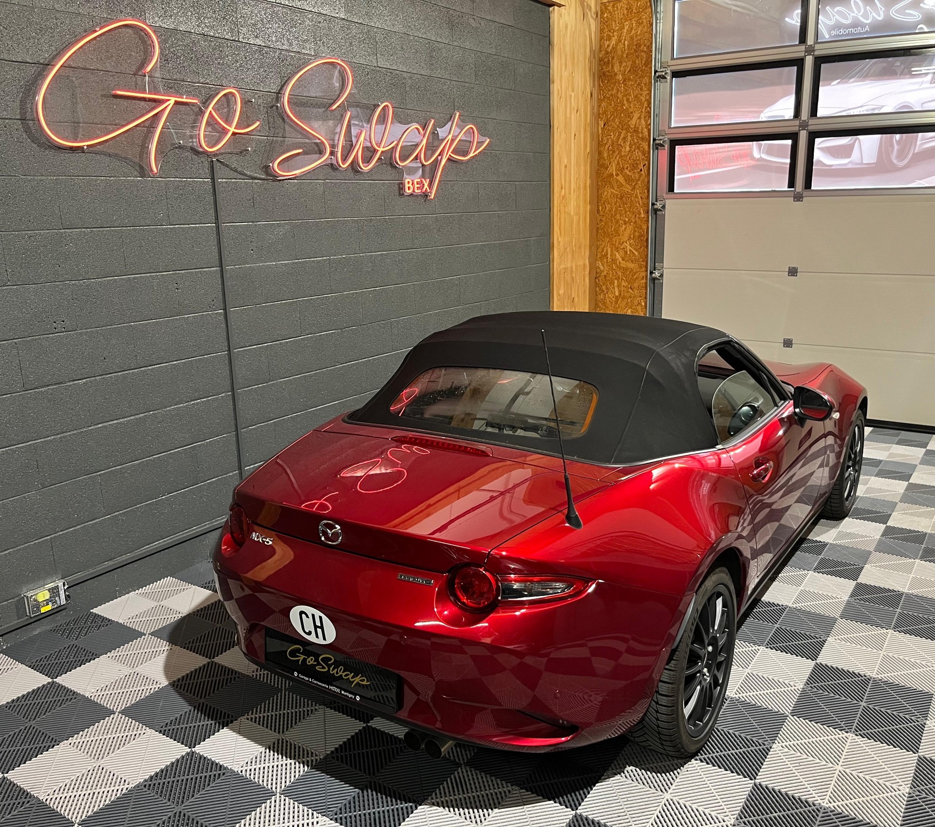 MAZDA MX-5 SKYACTIV-G 184 Revolution-image-9