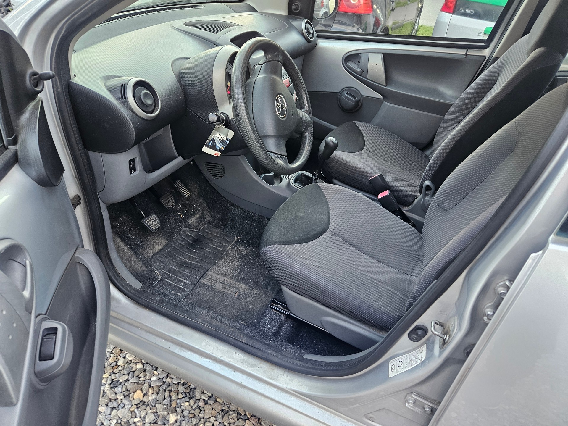 TOYOTA Aygo 1.0 Linea Luna Cool-image-6