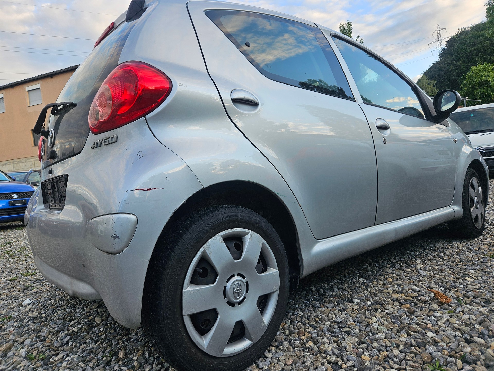 TOYOTA Aygo 1.0 Linea Luna Cool-image-5