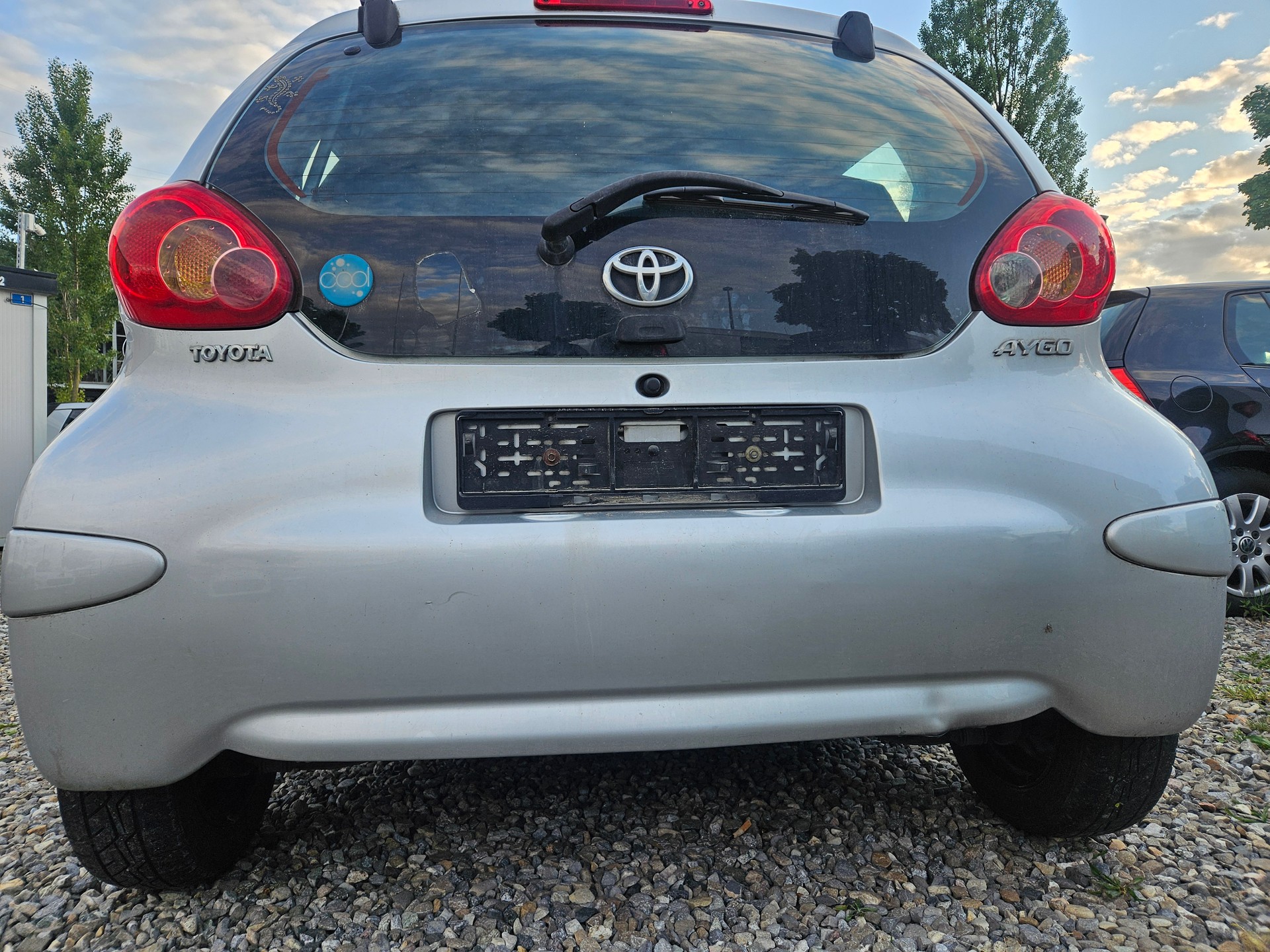 TOYOTA Aygo 1.0 Linea Luna Cool-image-4