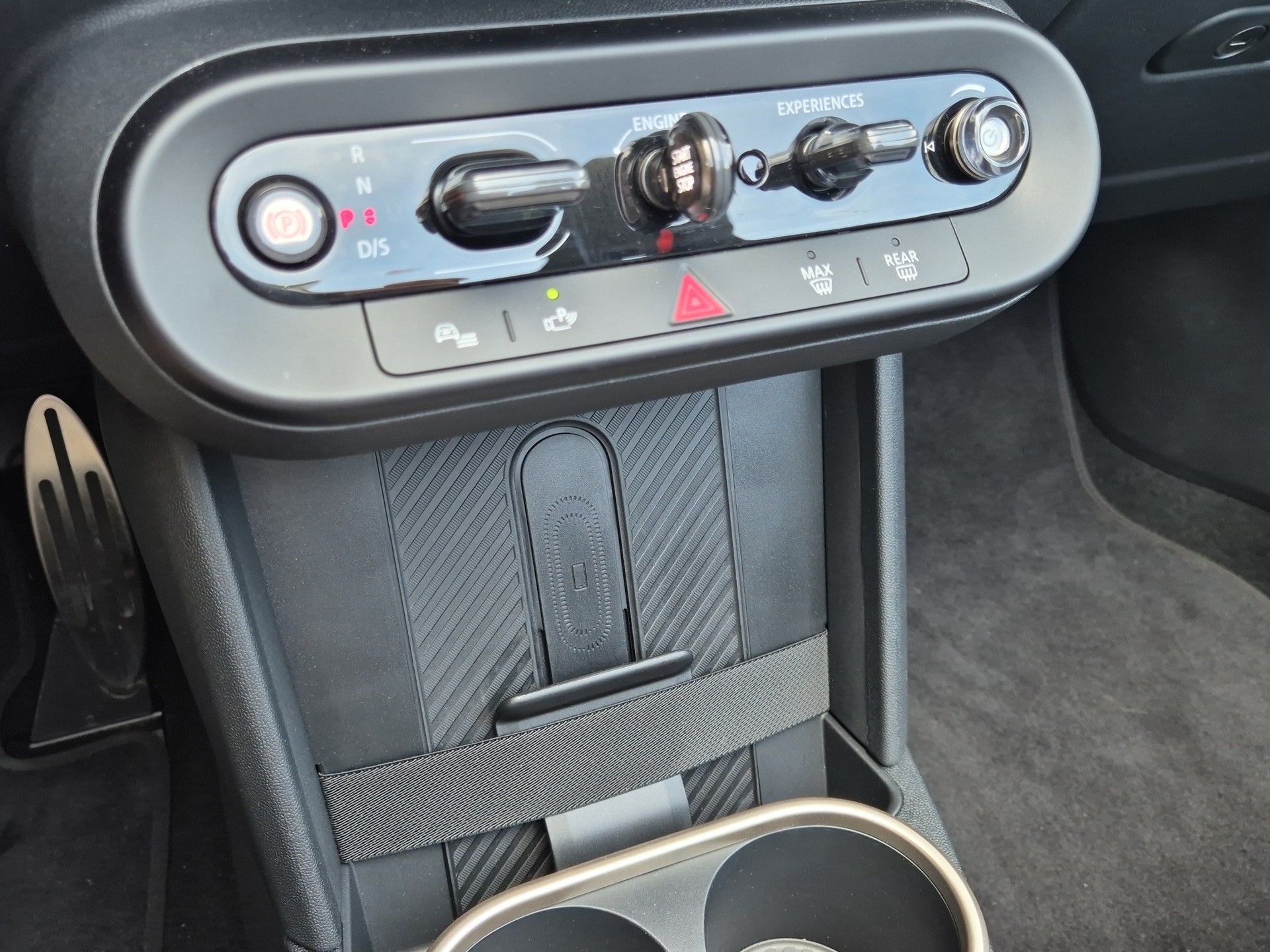 MINI Cooper John Cooper Works Cabriolet DKG-image-19
