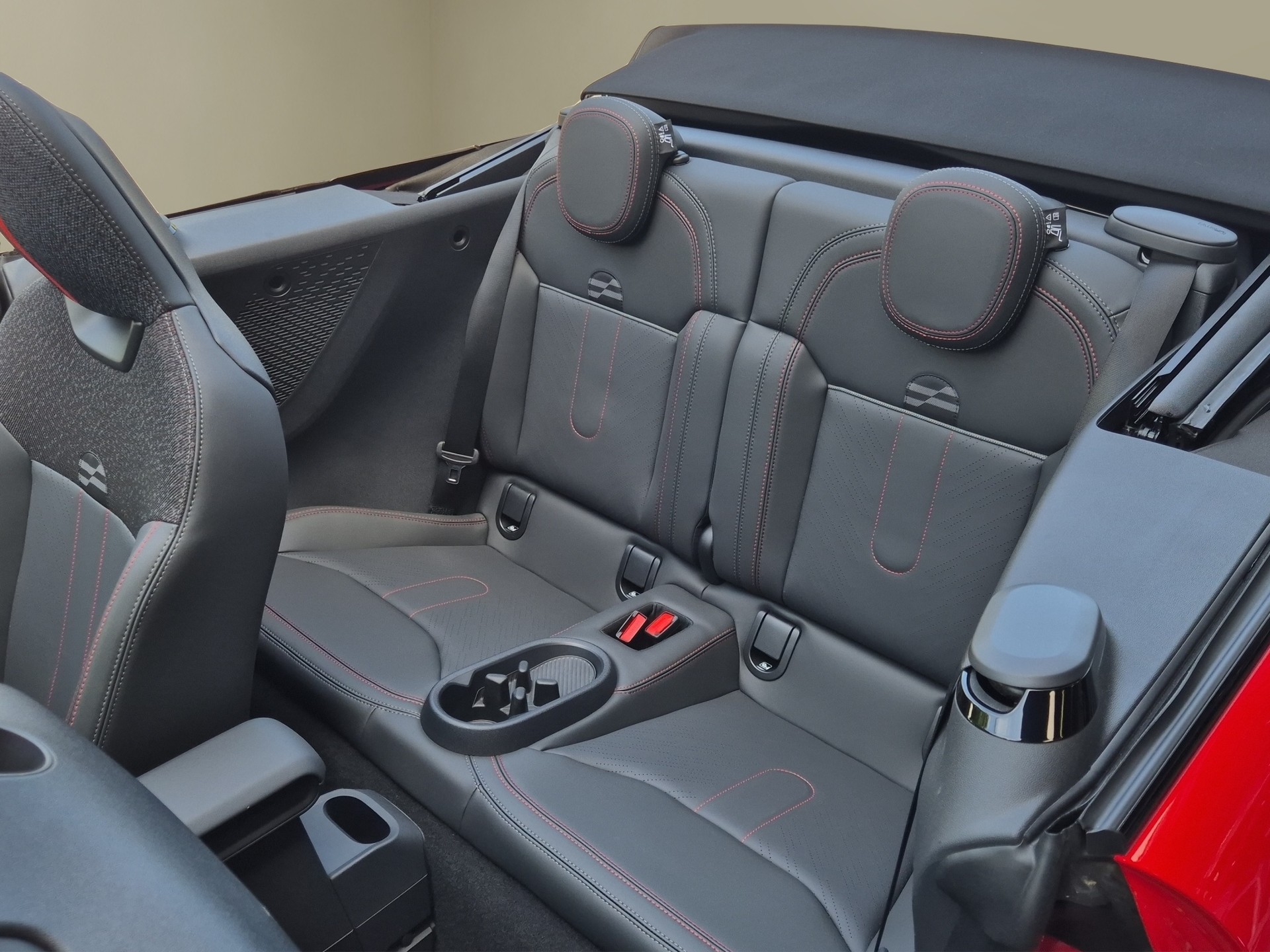 MINI Cooper John Cooper Works Cabriolet DKG-image-15