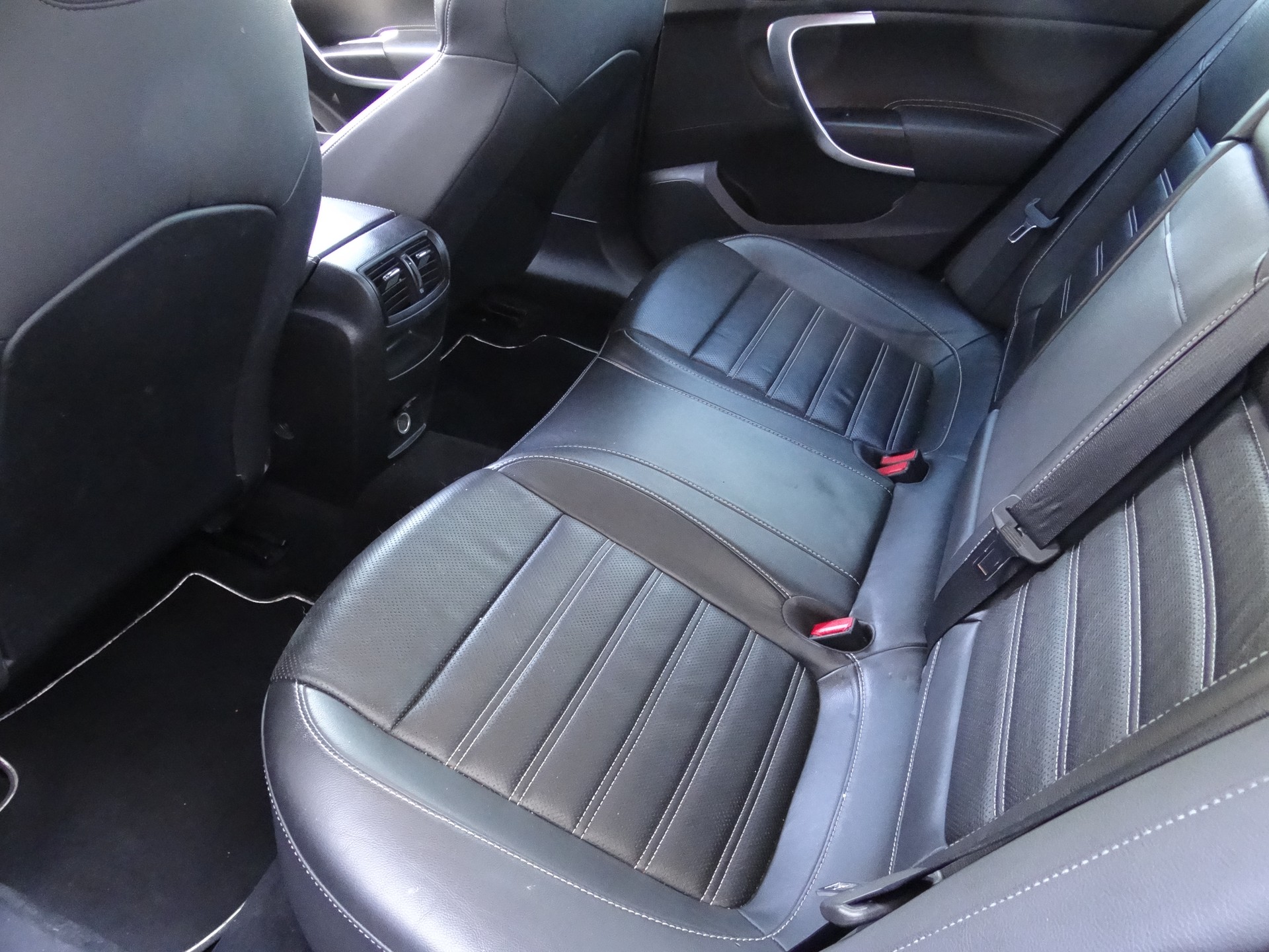 OPEL Insignia 2.8 Turbo OPC 4WD-image-8