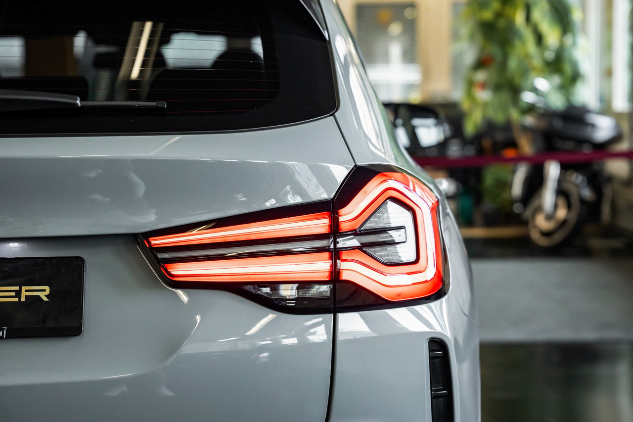 BMW X3 xDrive 48V M40d-image-9