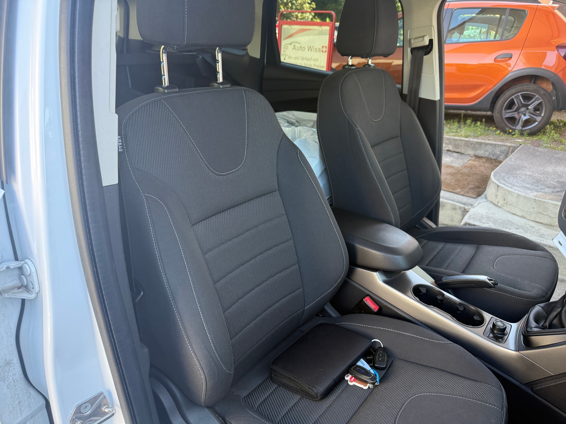 FORD Kuga 2.0 TDCi Titanium 4WD-image-9