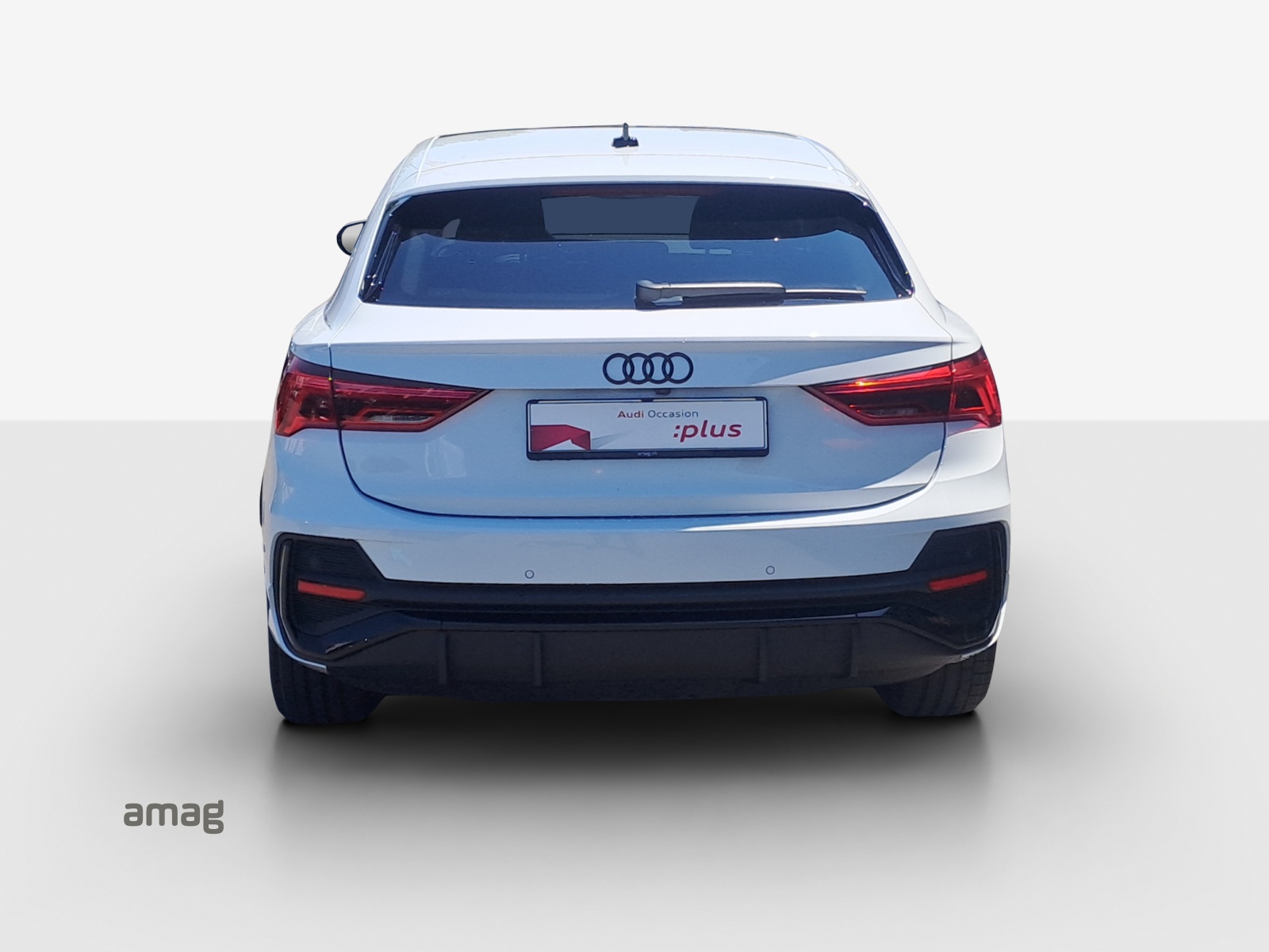 AUDI Q3 Sportback 45 TFSI e S line S-tronic-showroom-element-3