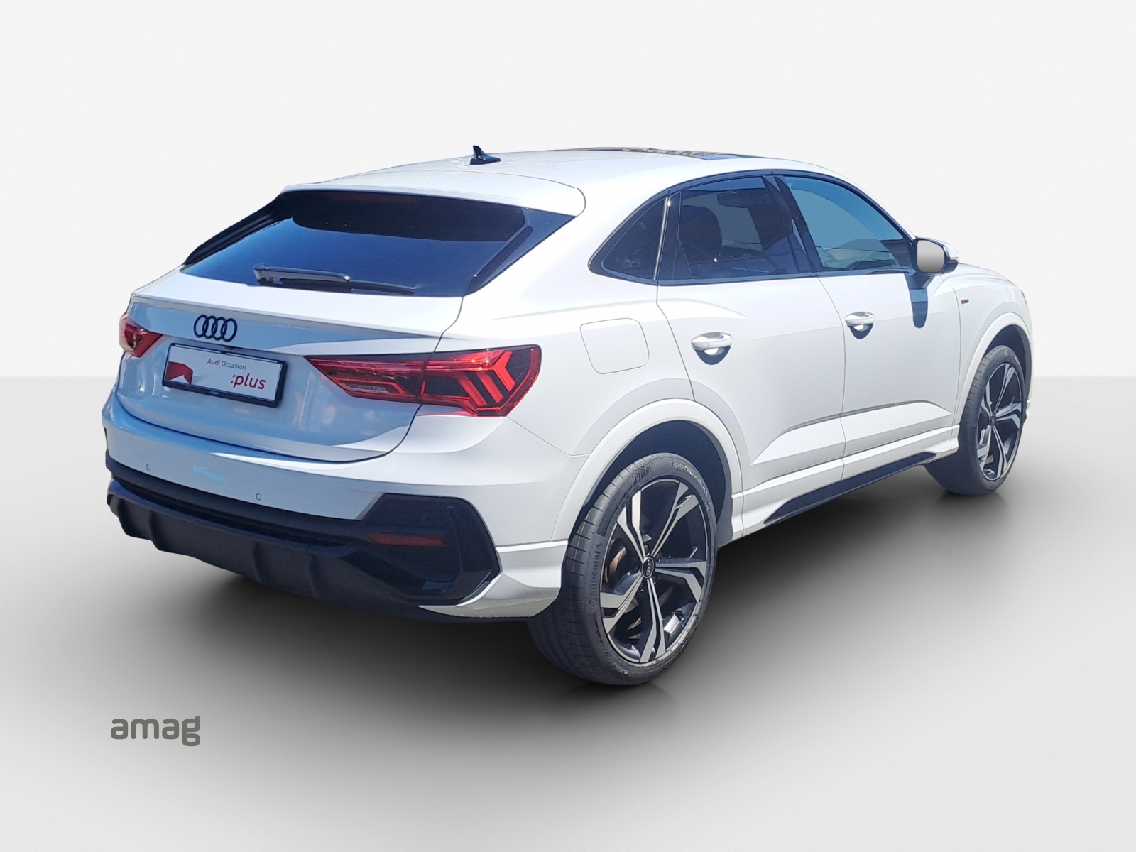 AUDI Q3 Sportback 45 TFSI e S line S-tronic-image-4