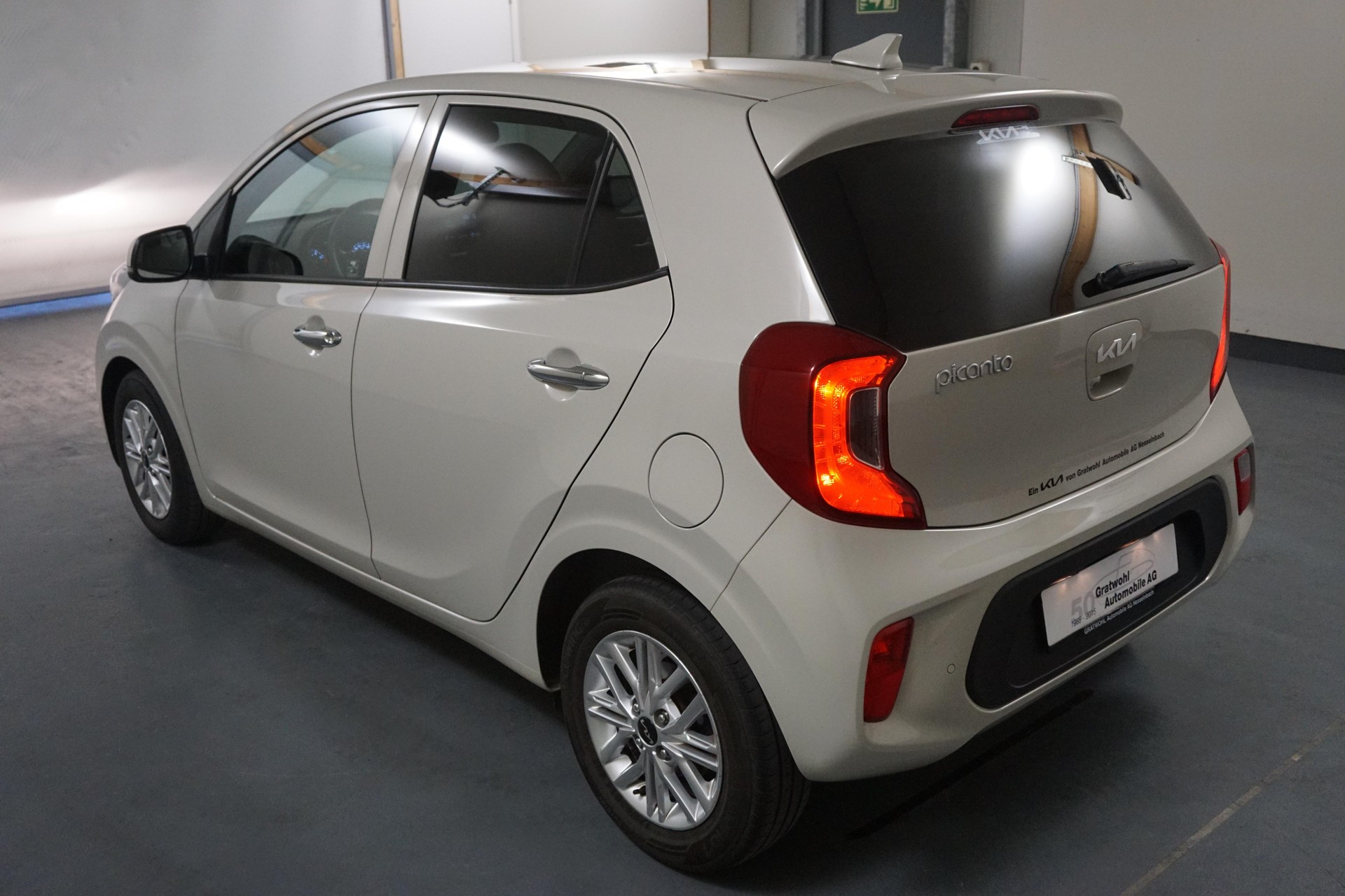 KIA Picanto 1.0 CVVT First Edition-showroom-element-2