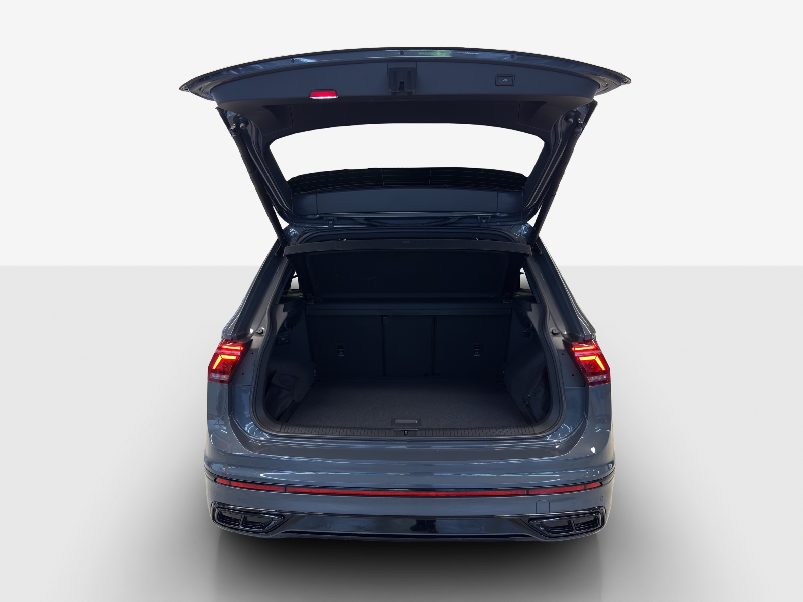 VW Tiguan 2.0TSI R-Line 4Motion DSG-image-12