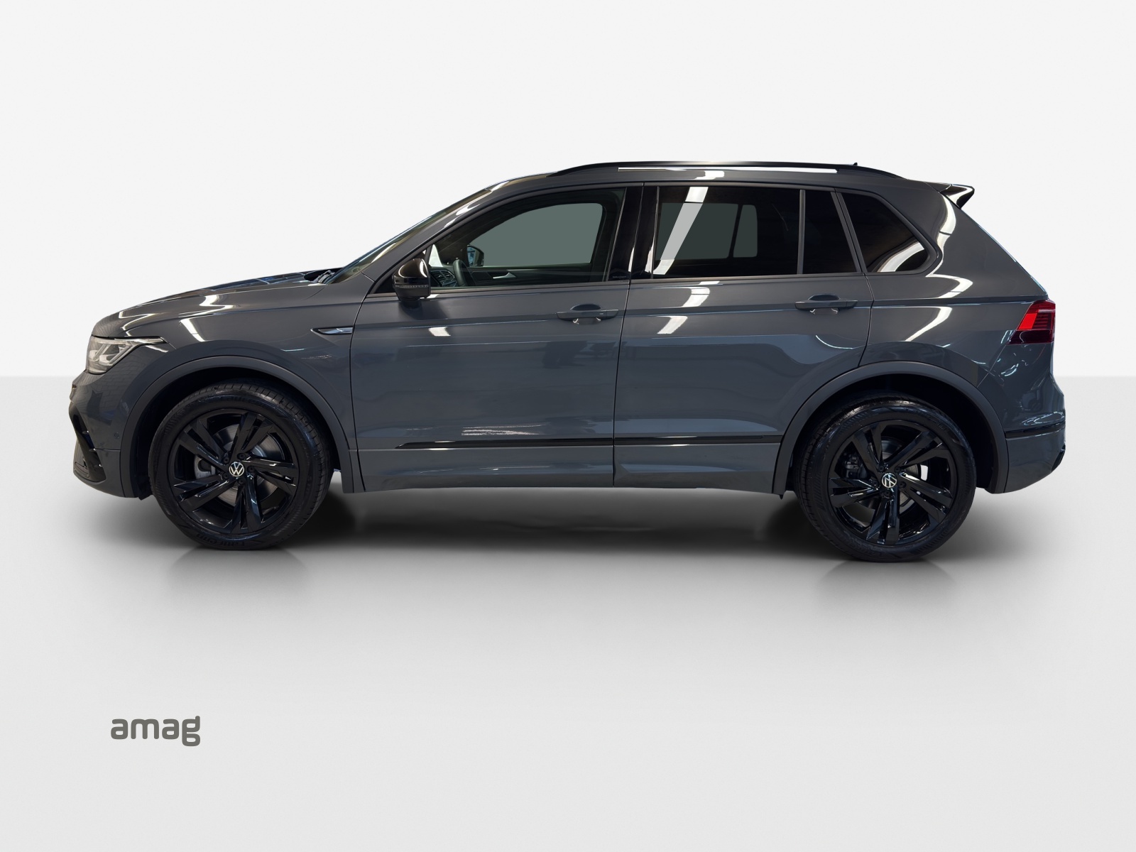 VW Tiguan 2.0TSI R-Line 4Motion DSG-showroom-element-1