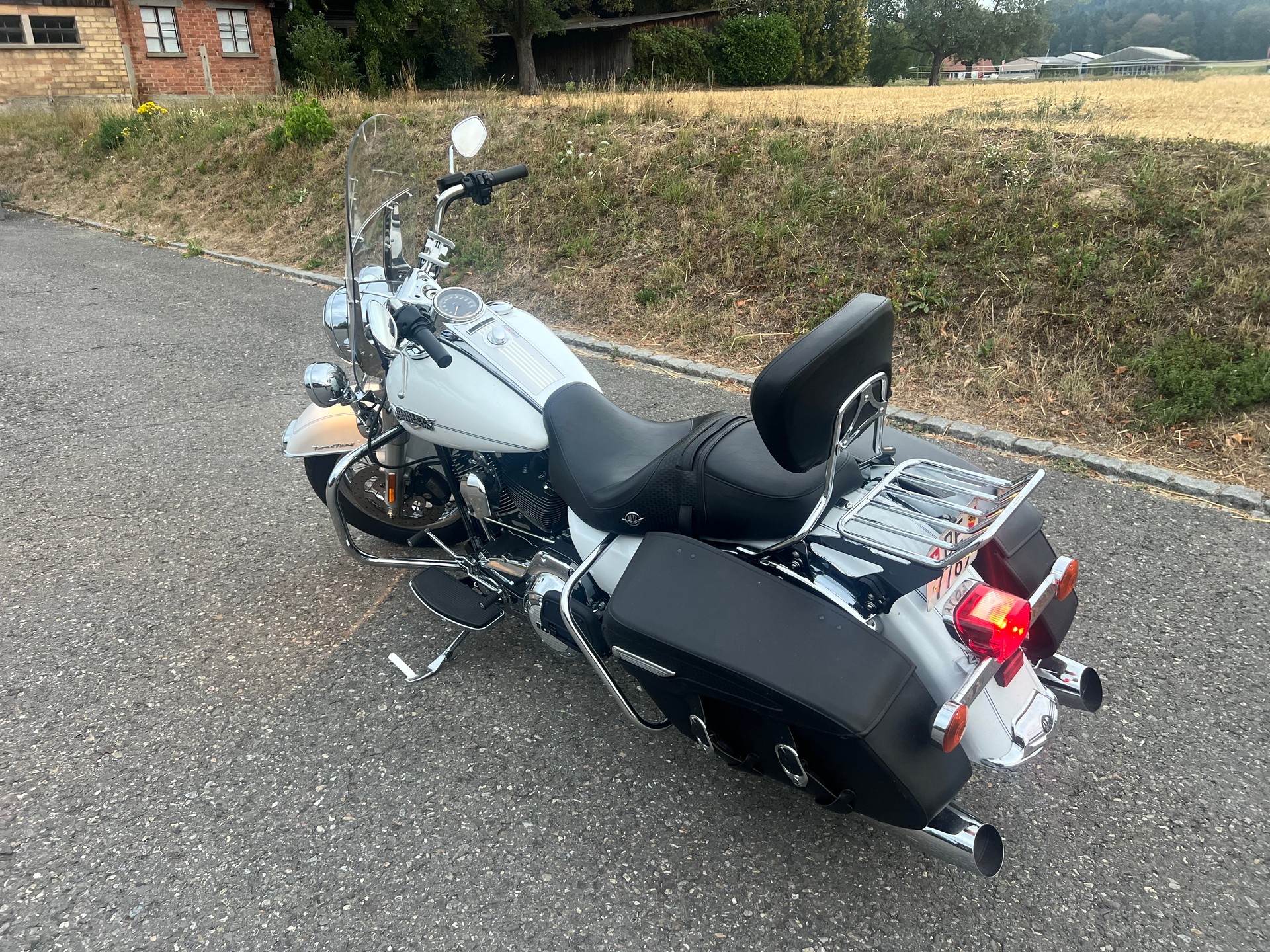 HARLEY-DAVIDSON FLHRC Road King Classic 103 ABS-image-3