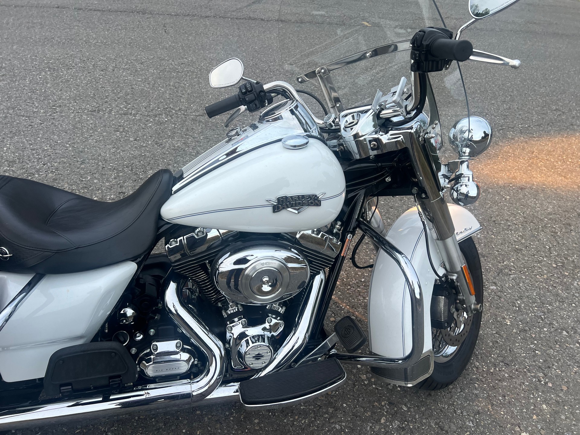 HARLEY-DAVIDSON FLHRC Road King Classic 103 ABS-image-4