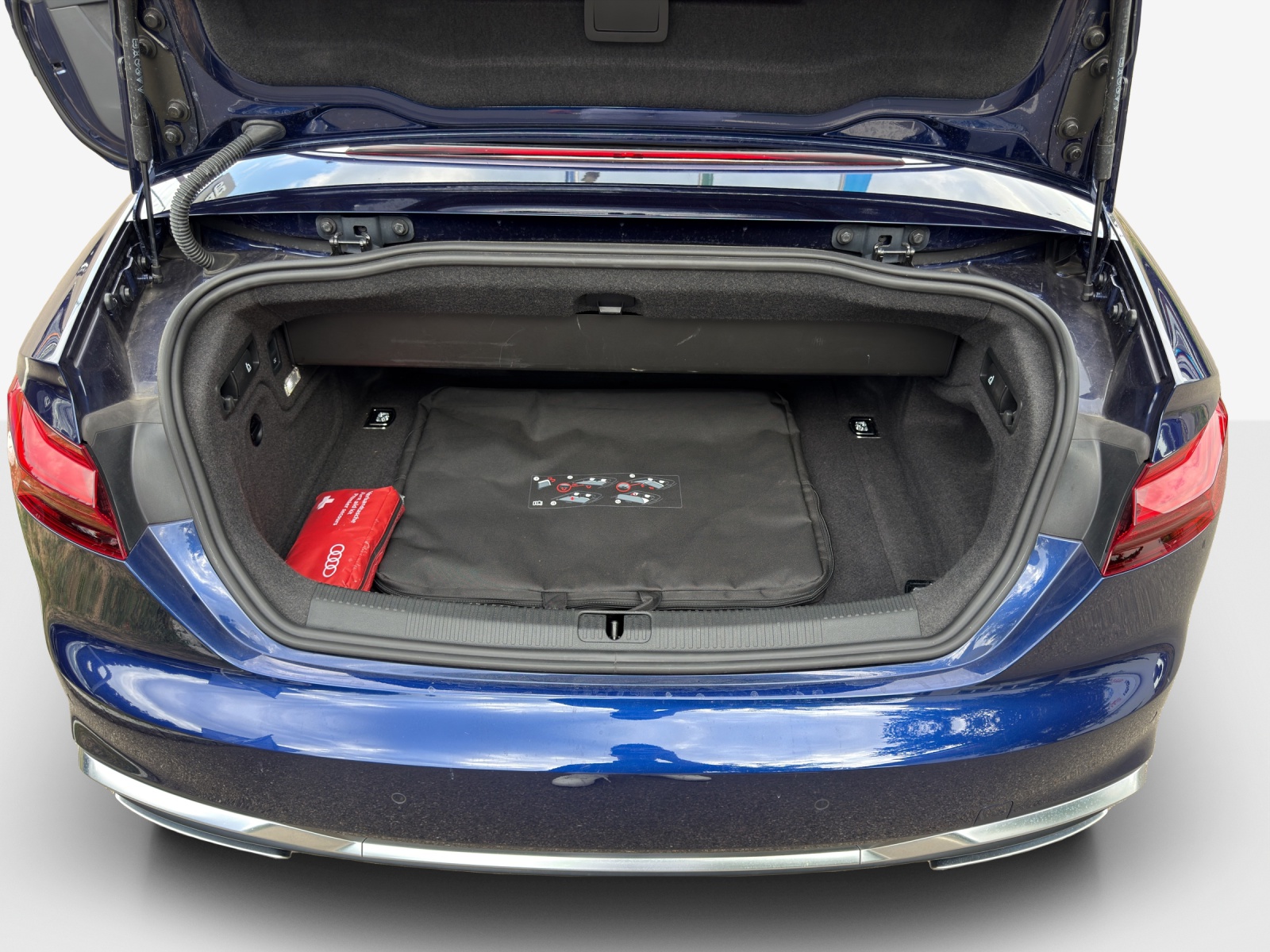 AUDI A5 Cabriolet 40 TFSI S-Line Attraction S-tronic quattro-image-12