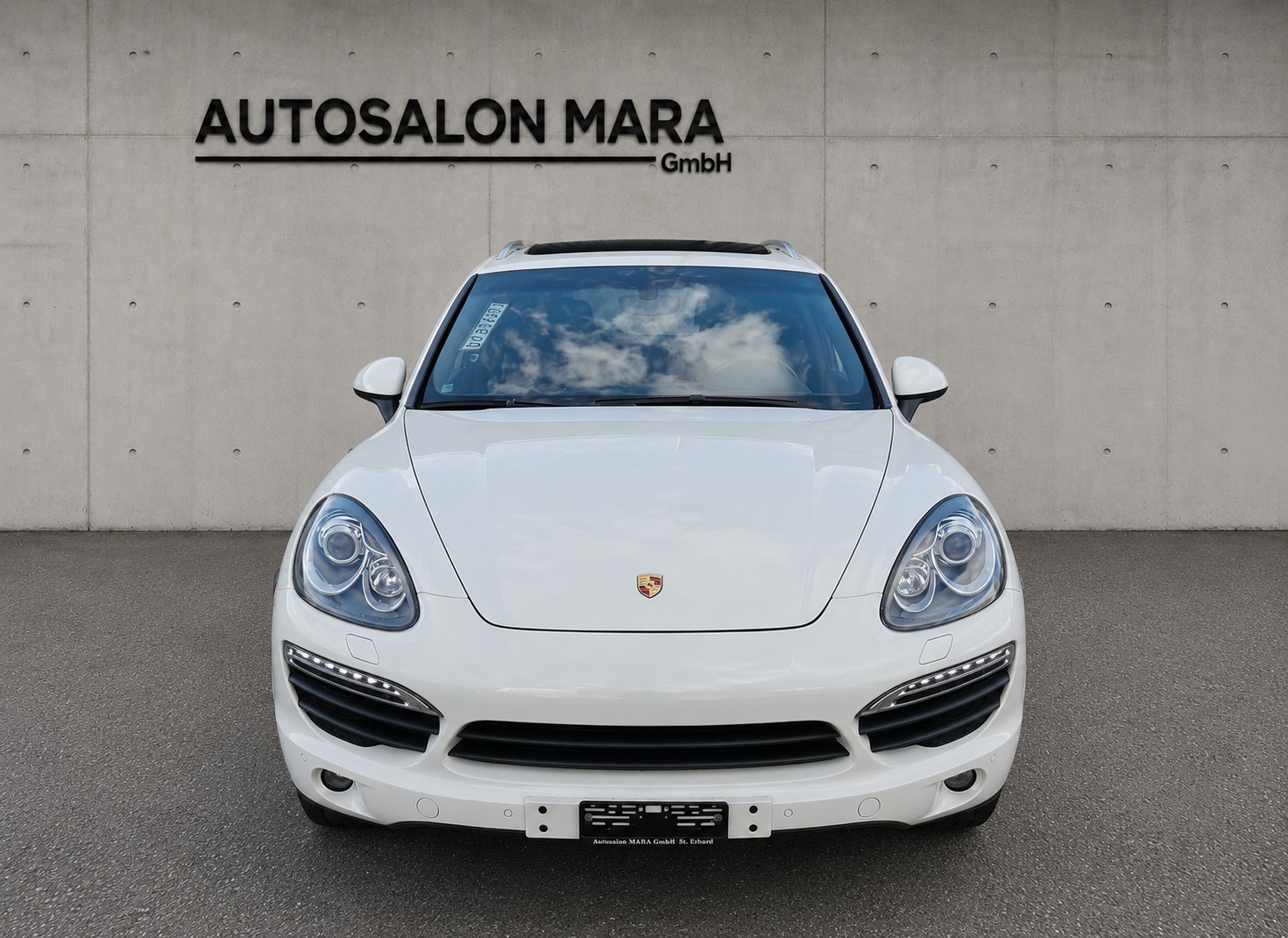 PORSCHE Cayenne S Frisch ab MFK mit AHK-image-8