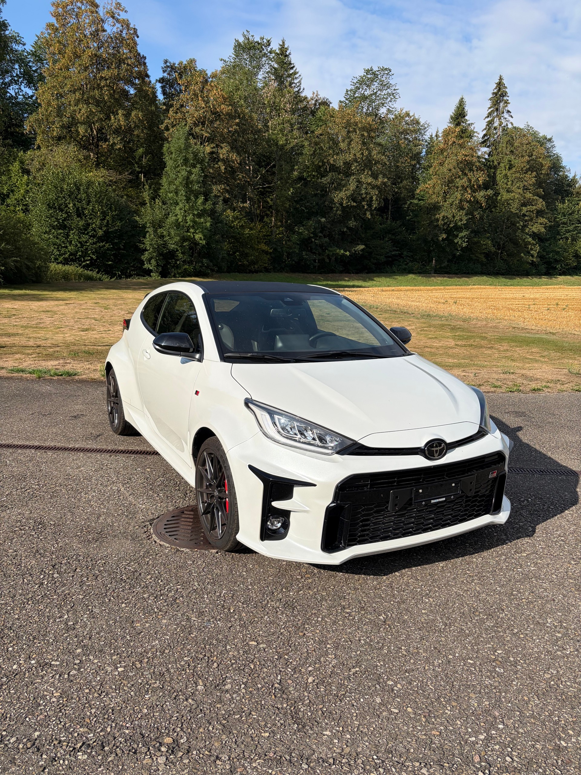 TOYOTA Yaris 1.6 GR Sport-showroom-element-2