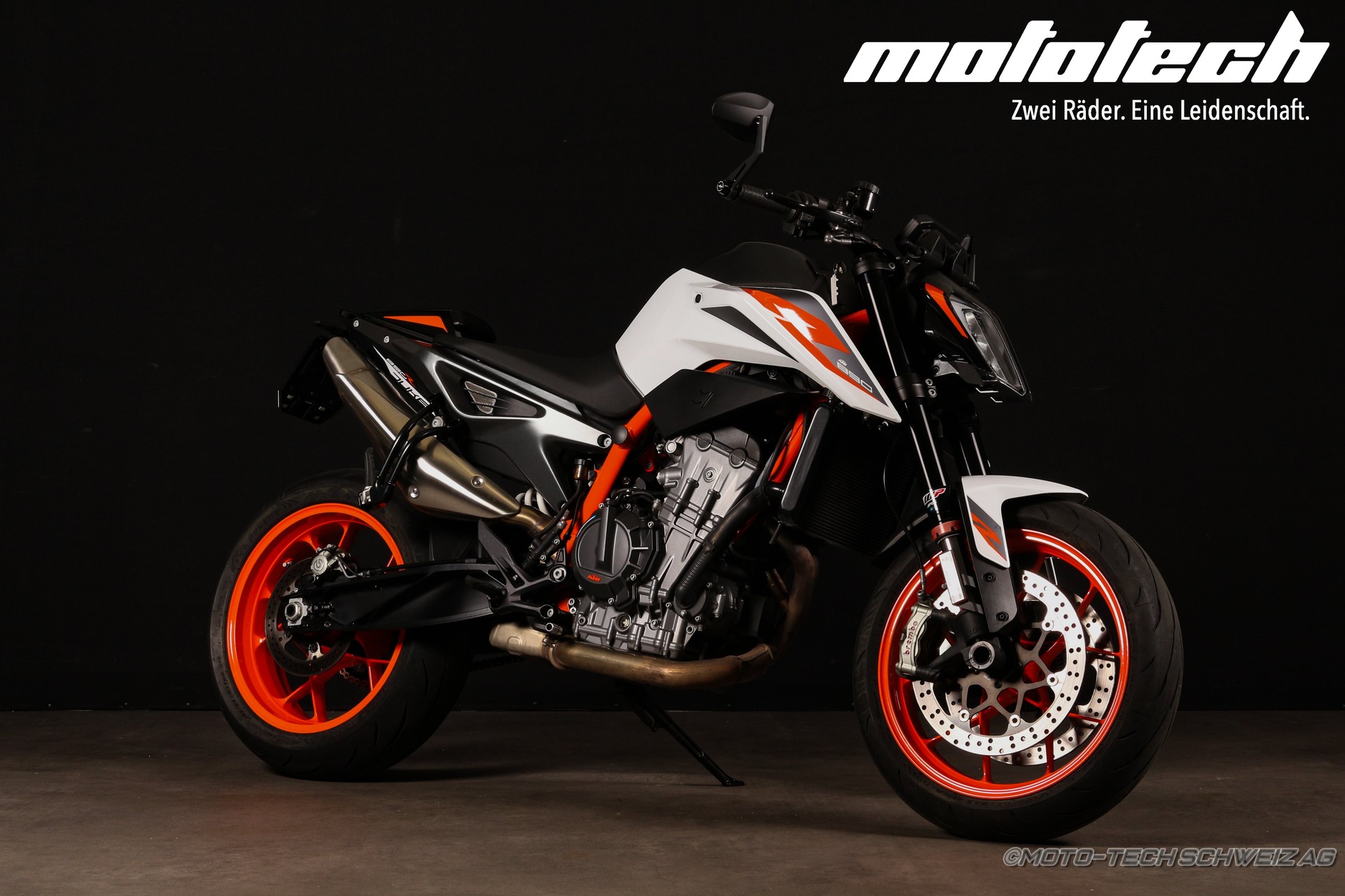 KTM 890 Duke R-image-0