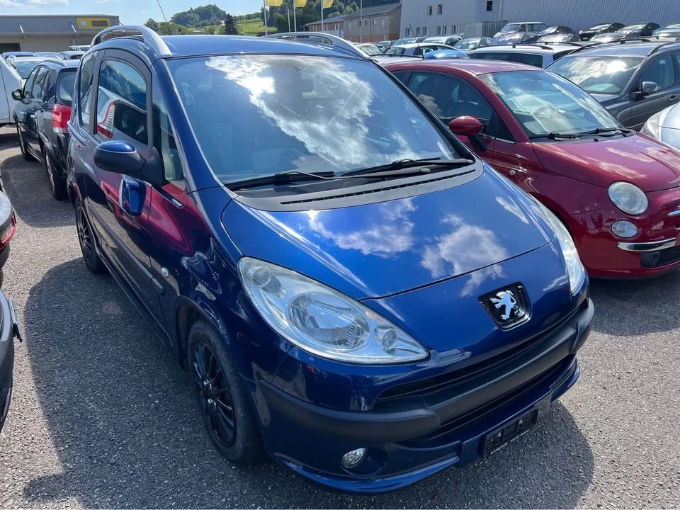 PEUGEOT 1007 1.4 Urban-image-2