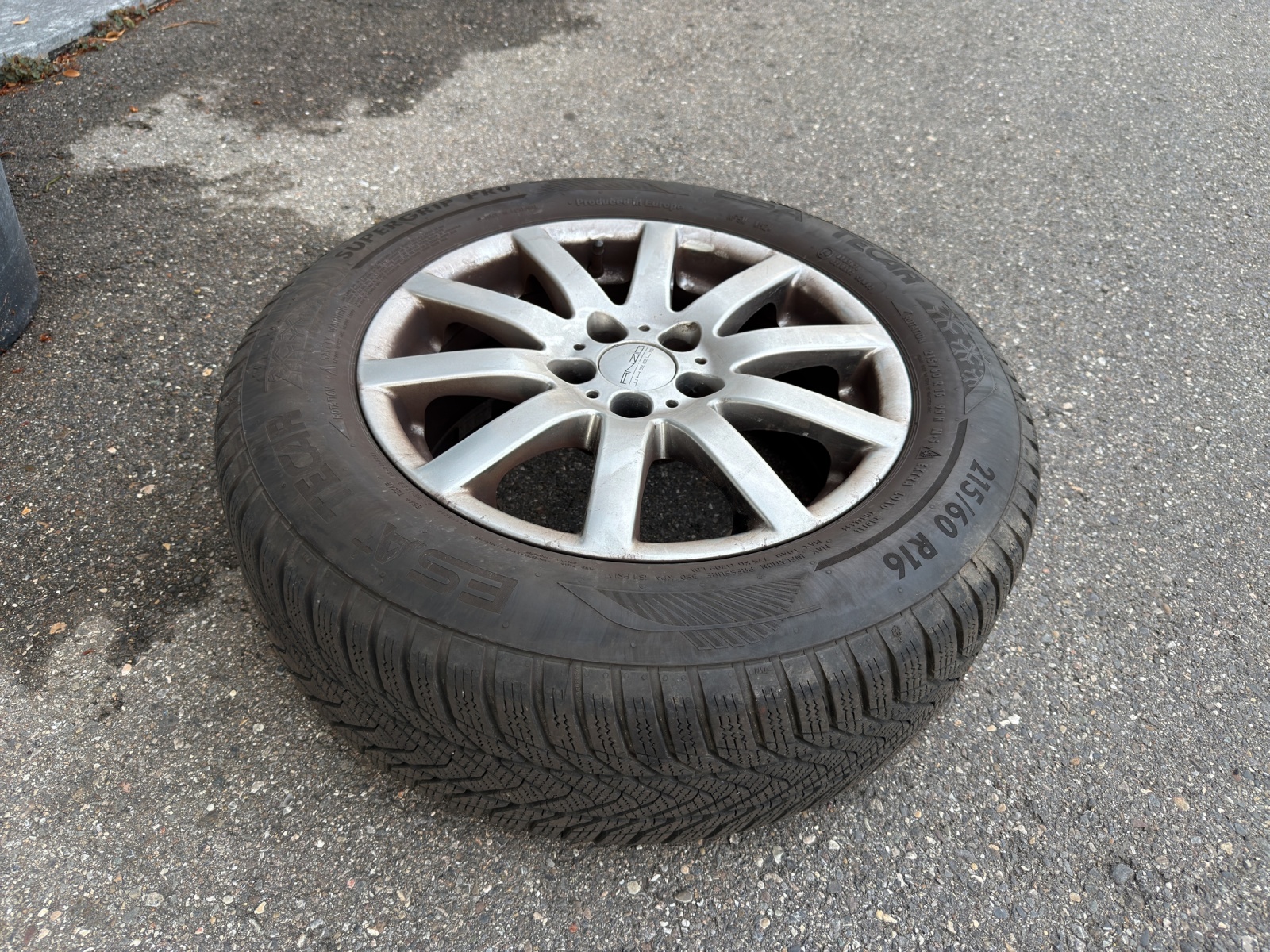 VOLVO V40 Cross Country D3 Momentum Geartronic-image-26