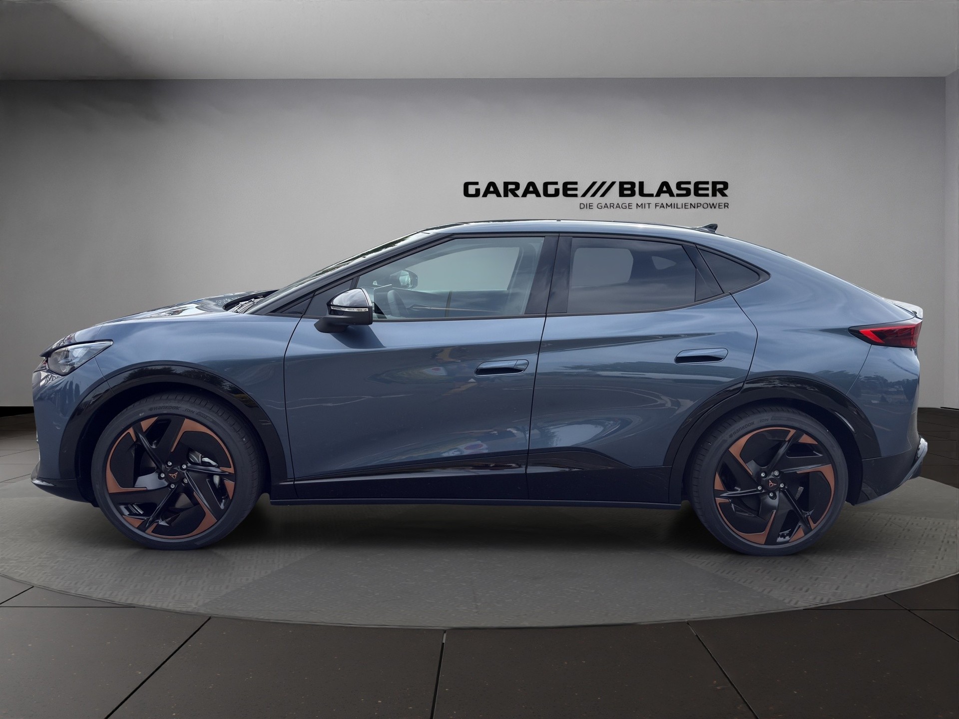 CUPRA Tavascan Type 9 77 kWh Adrenaline Prime Edition-showroom-element-1