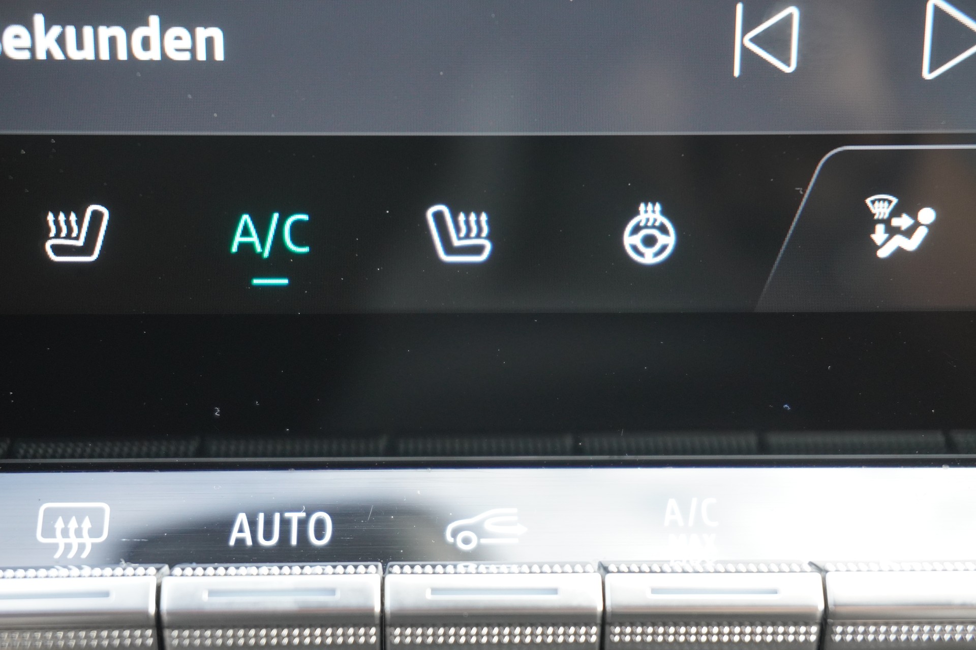RENAULT Mégane E-TECH EV60 Iconic-image-21