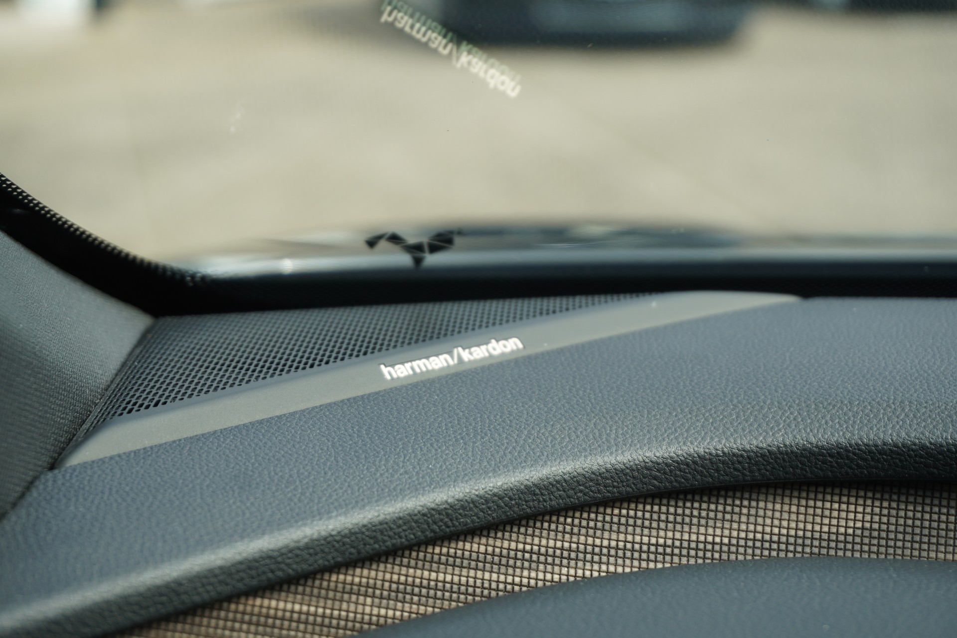 RENAULT Mégane E-TECH EV60 Iconic-image-39