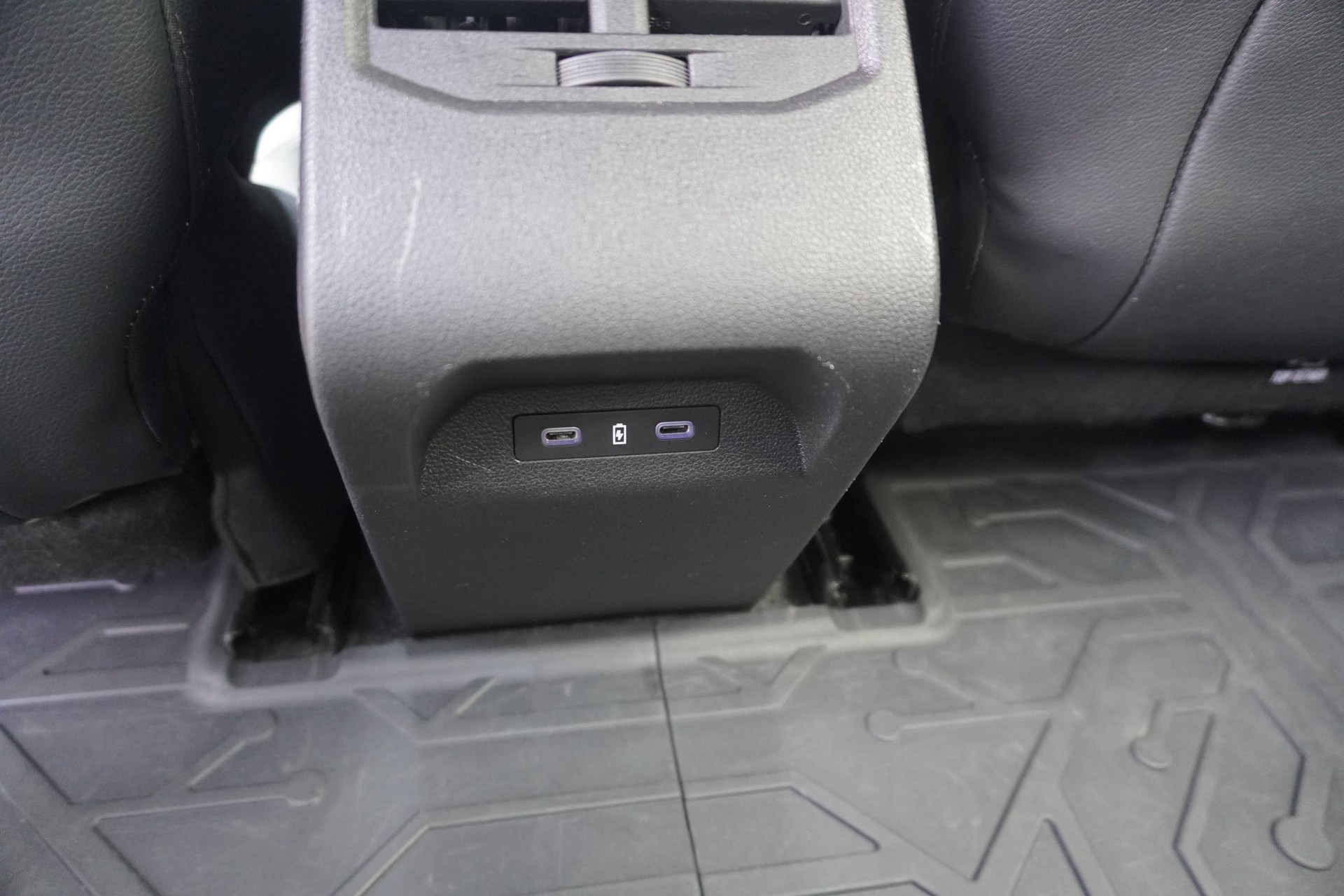 RENAULT Mégane E-TECH EV60 Iconic-image-14