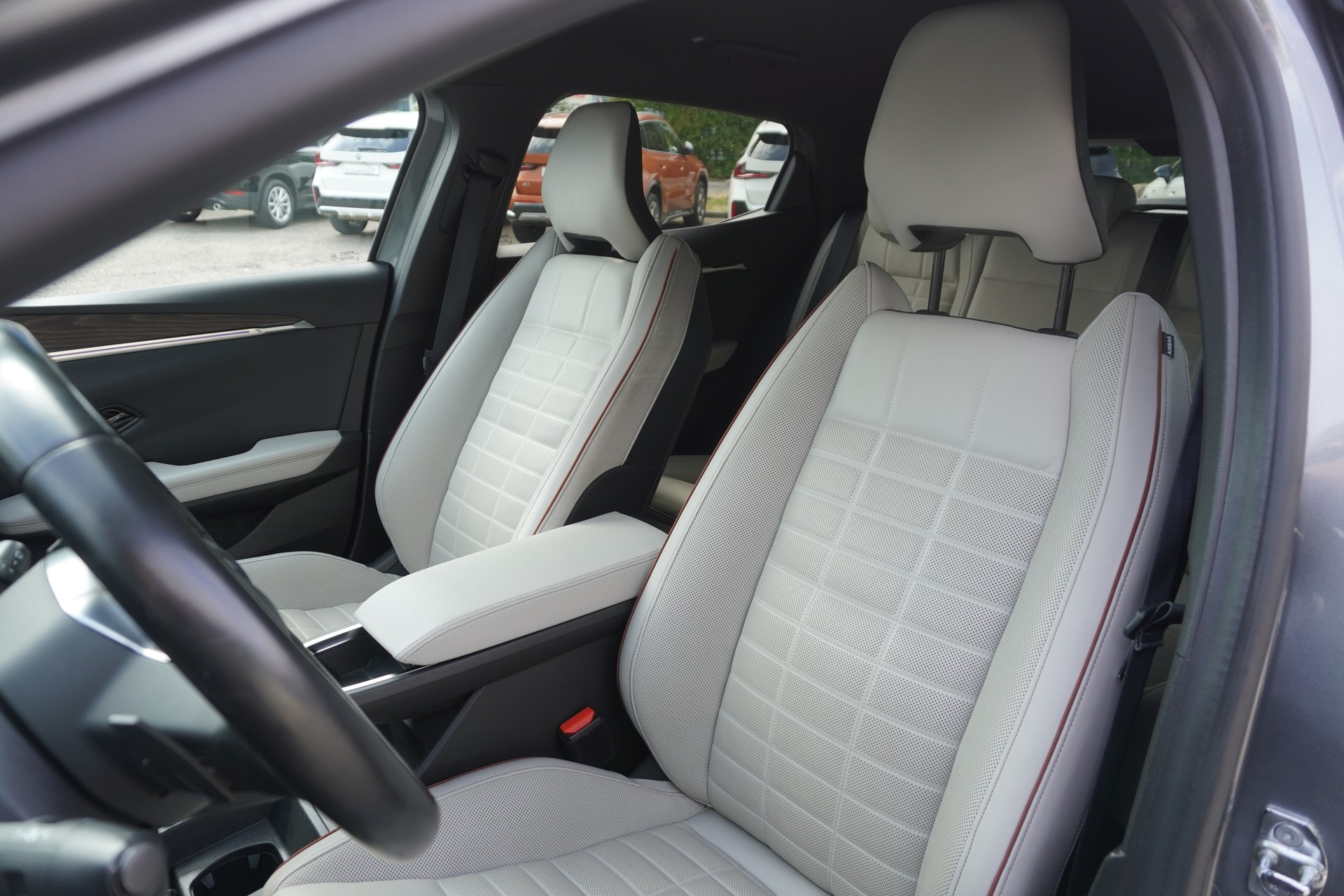 RENAULT Mégane E-TECH EV60 Iconic-image-11