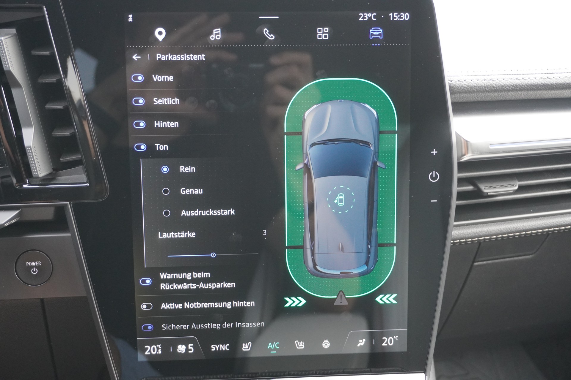 RENAULT Mégane E-TECH EV60 Iconic-image-29