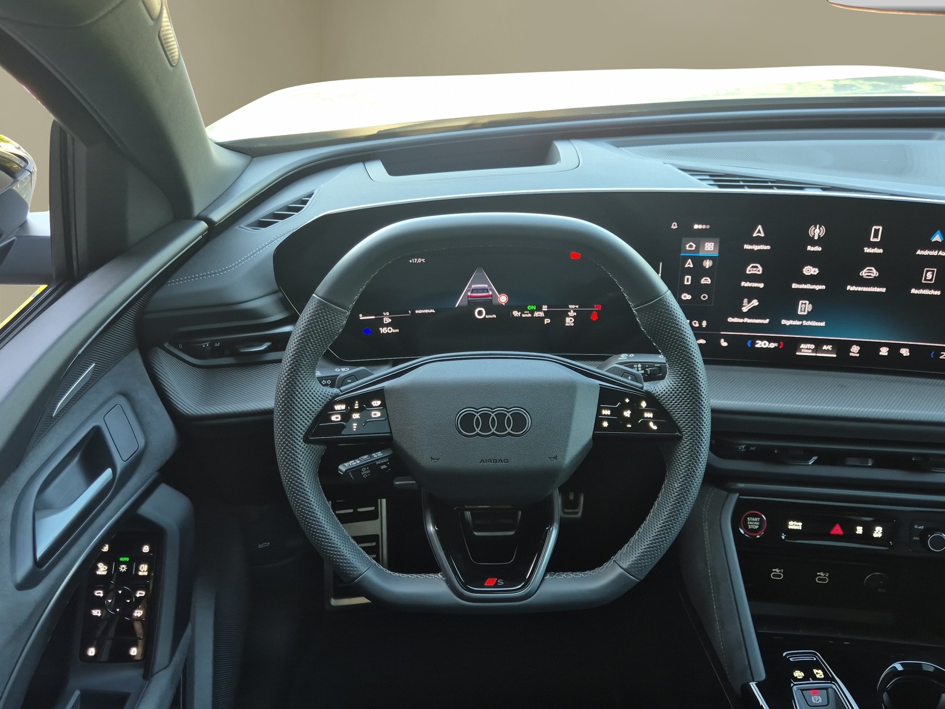 AUDI SQ5 TFSI quattro S-tronic-image-11