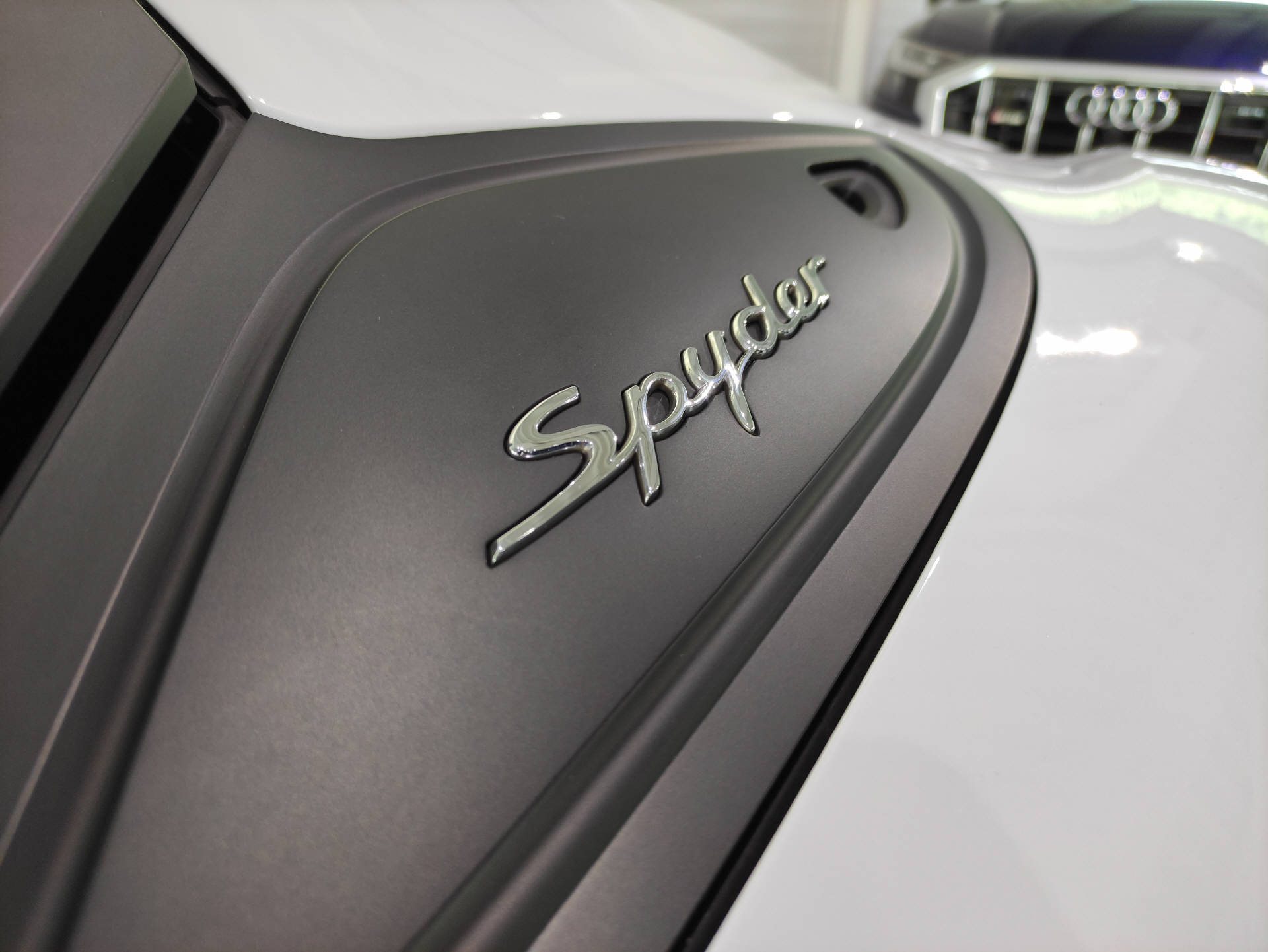 PORSCHE Boxster 718 4.0 Spyder-image-10