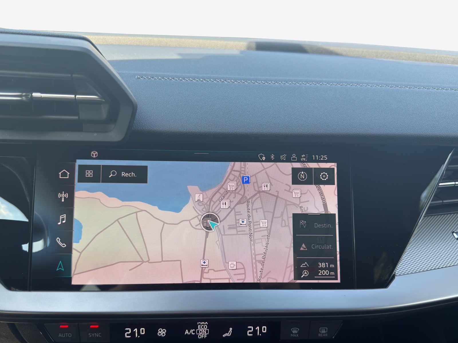 AUDI A3 Sportback 35 TFSI S line Attraction S-tronic-image-14