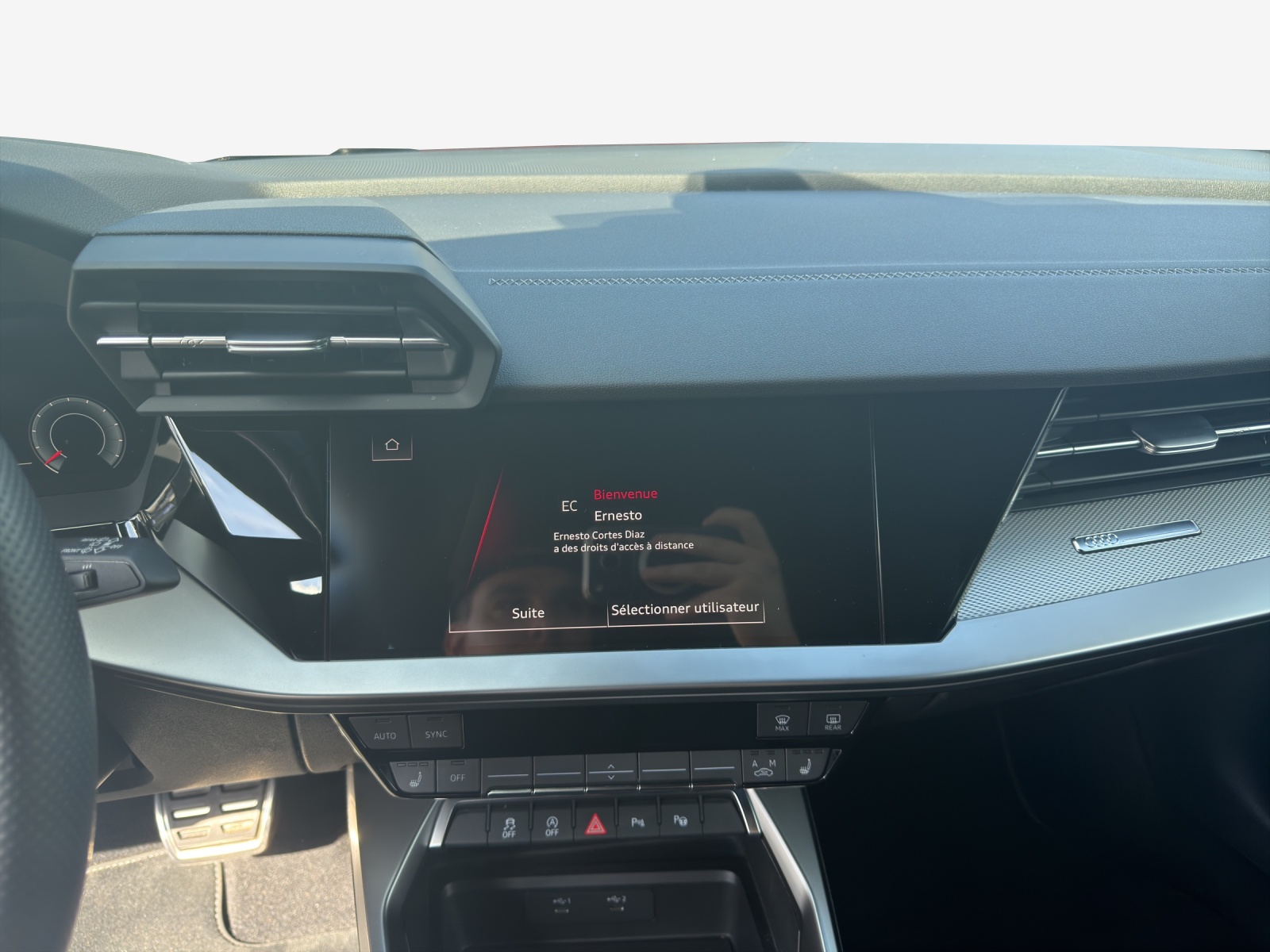AUDI A3 Sportback 35 TFSI S line Attraction S-tronic-image-10