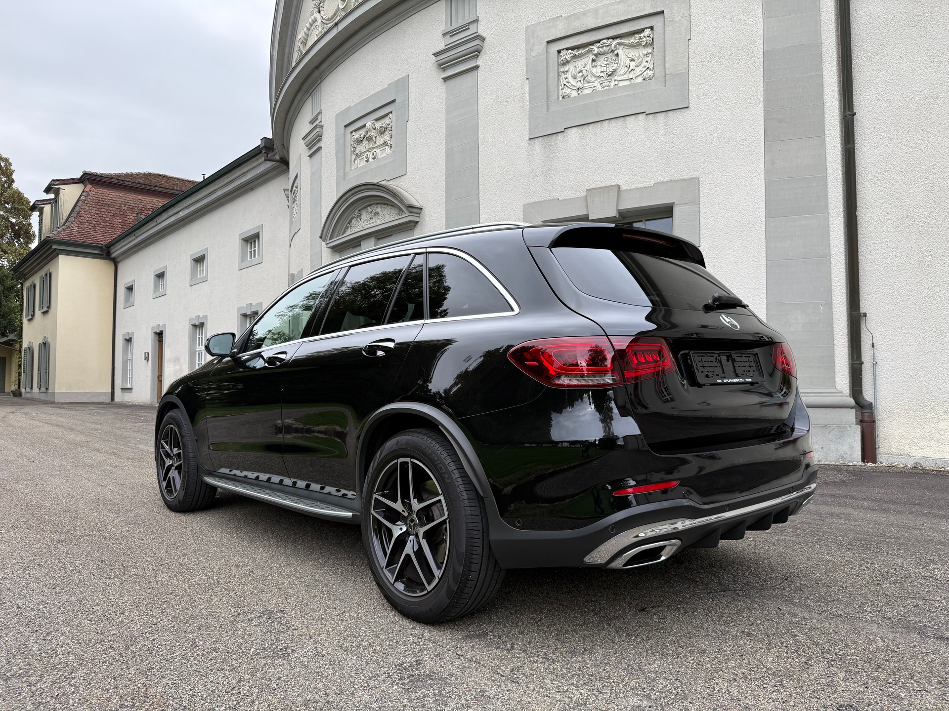 MERCEDES-BENZ GLC 400 d 4Matic AMG Line 9G-Tronic-image-4