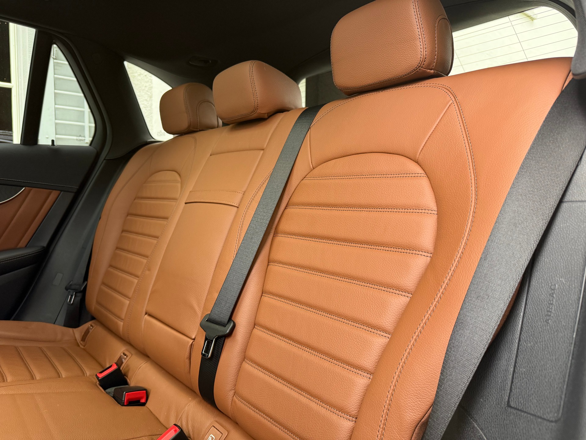 MERCEDES-BENZ GLC 400 d 4Matic AMG Line 9G-Tronic-image-16
