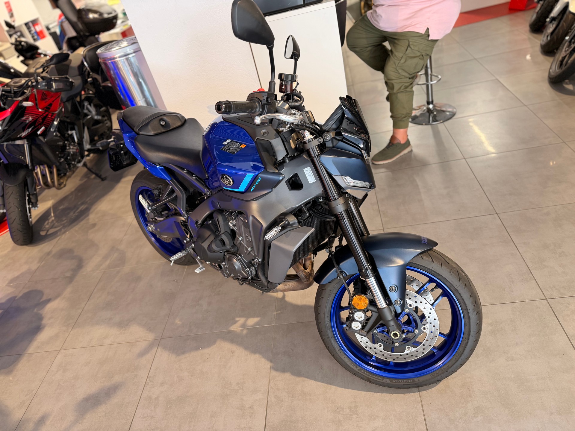 YAMAHA MT-09-image-1