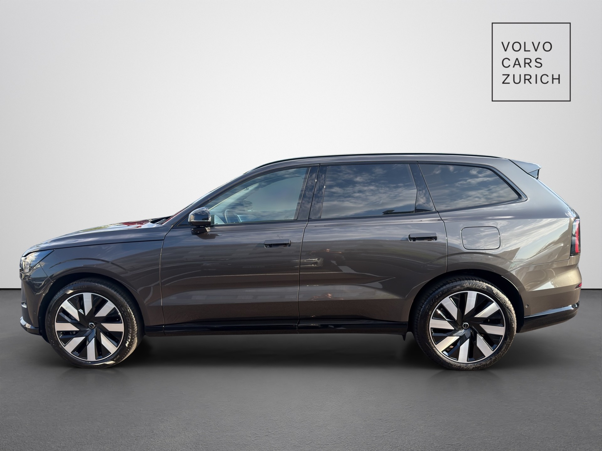 VOLVO EX90 Twin Ultra AWD-showroom-element-2