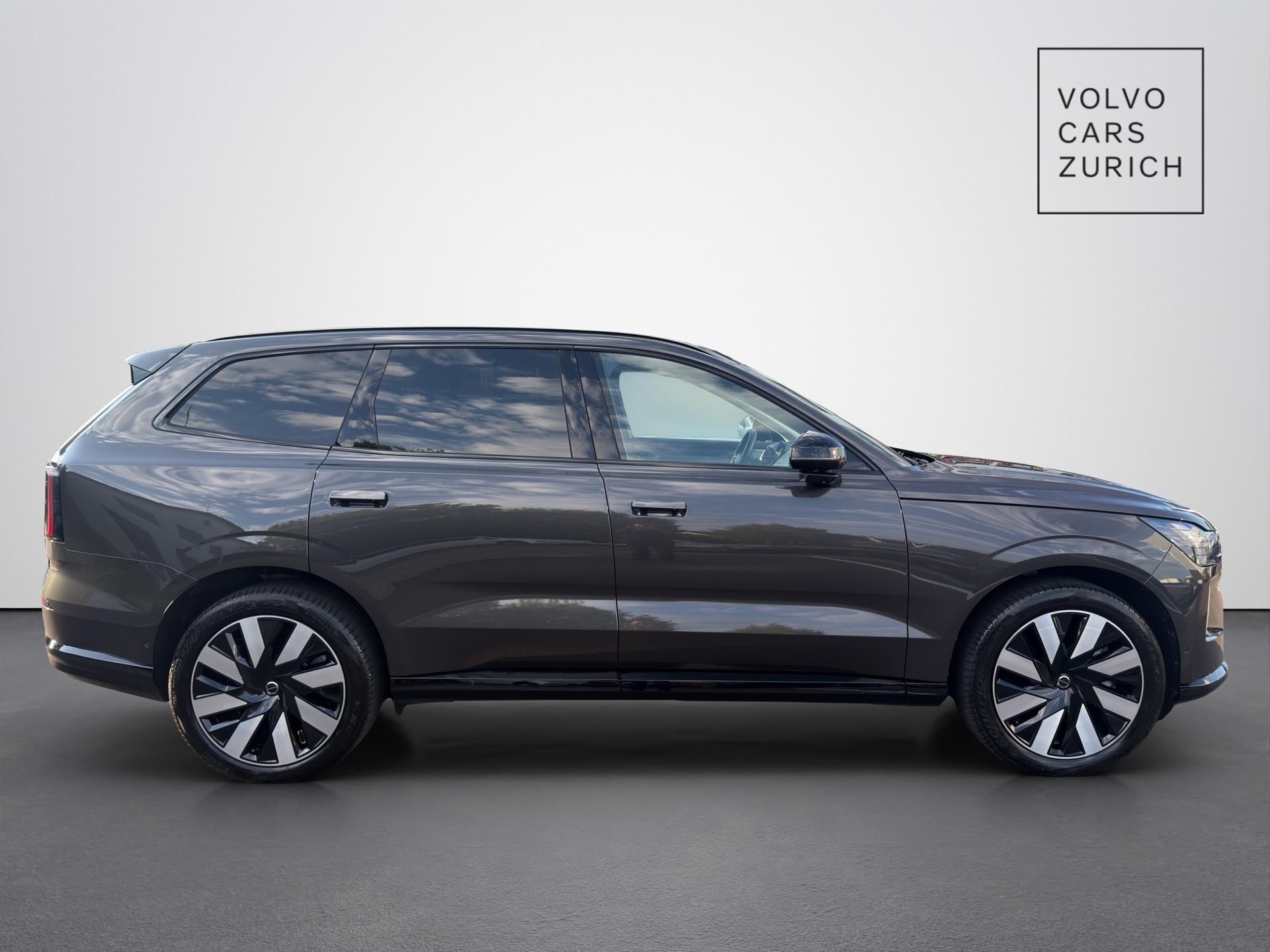 VOLVO EX90 Twin Ultra AWD-showroom-element-3