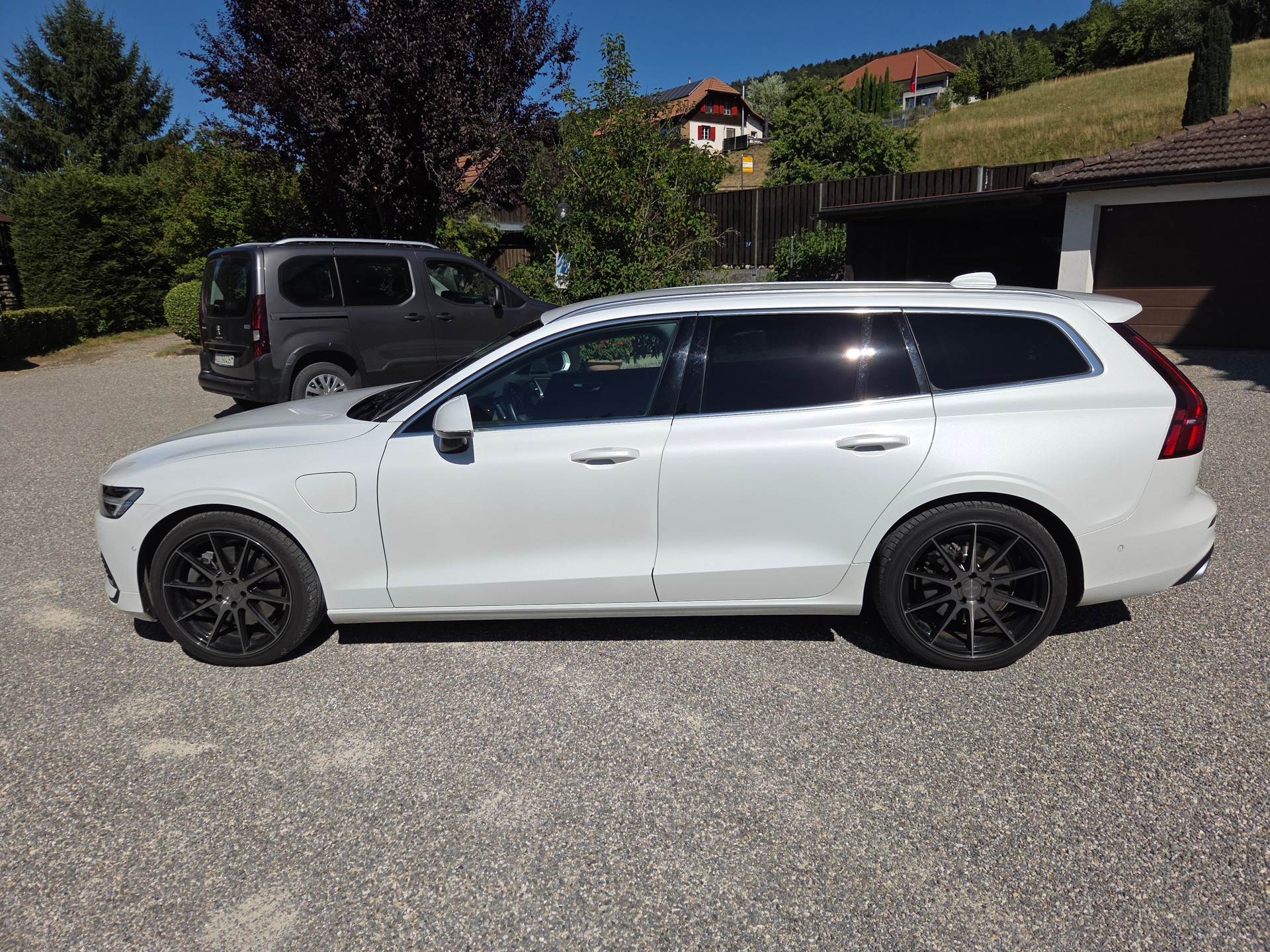 VOLVO 2.0 T6 TE Inscription eAWD-image-1