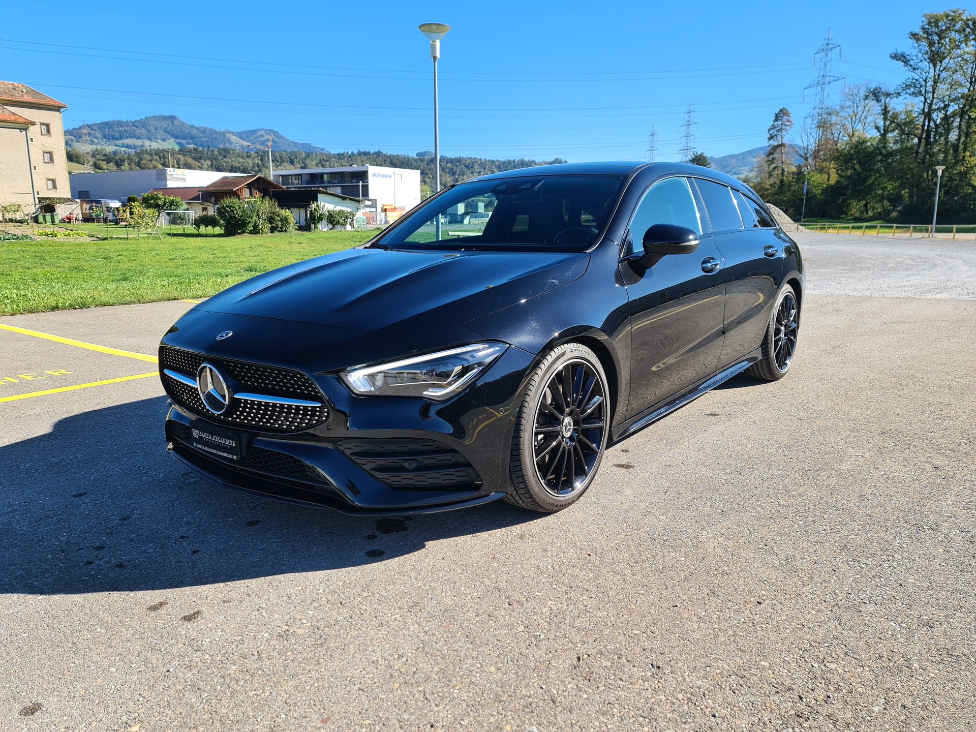 MERCEDES-BENZ CLA Shooting Brake 200 AMG Line 7G-DCT
