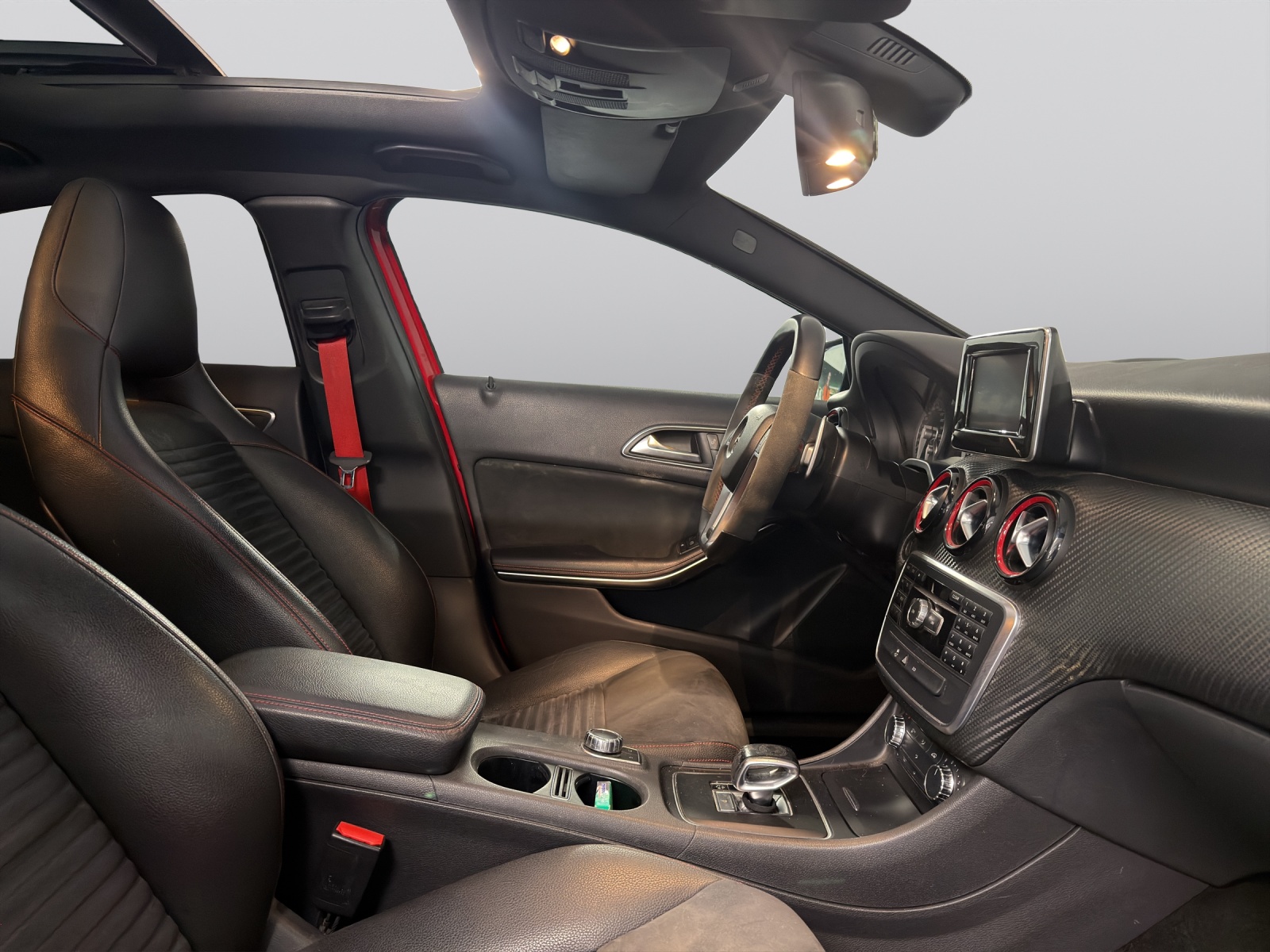 MERCEDES-BENZ A 45 AMG 4Matic Speedshift 7G-DCT-showroom-element-1