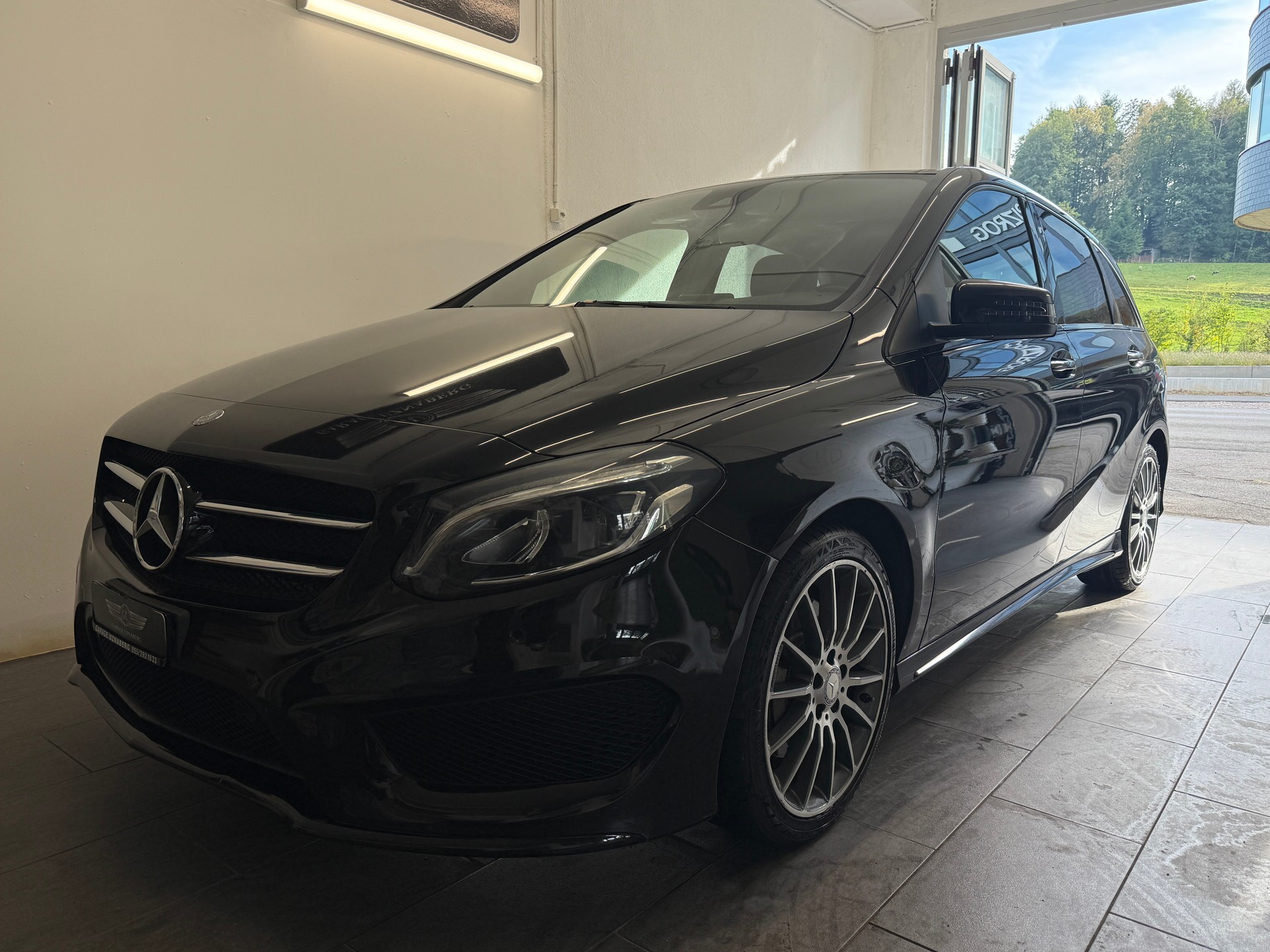 MERCEDES-BENZ B 220 CDI AMG Line 4Matic 7G-DCT Ab 185.- pro Monat Panormadach