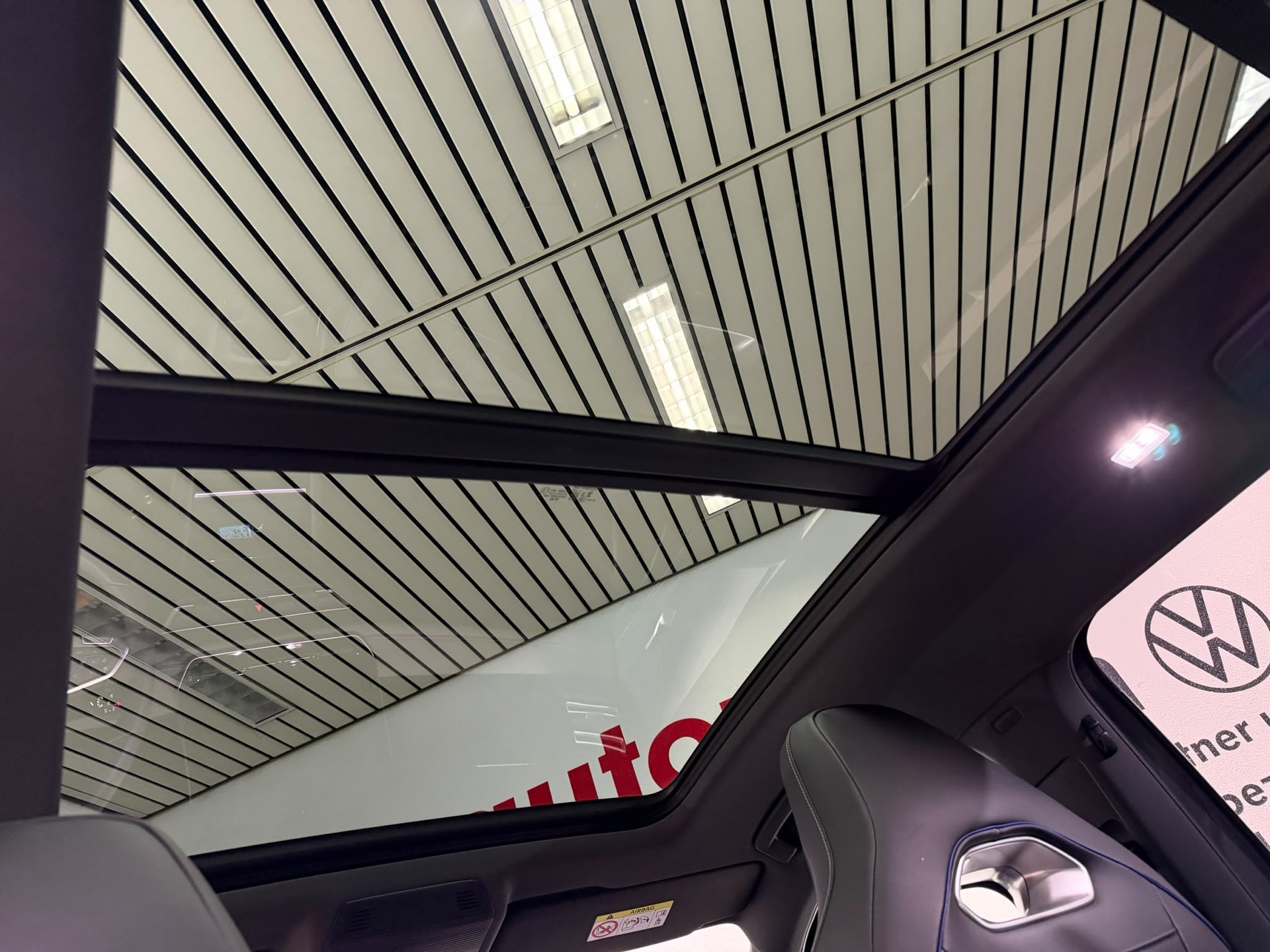 VW Tiguan 2.0 TSI DSG R-Line 4Motion-image-11