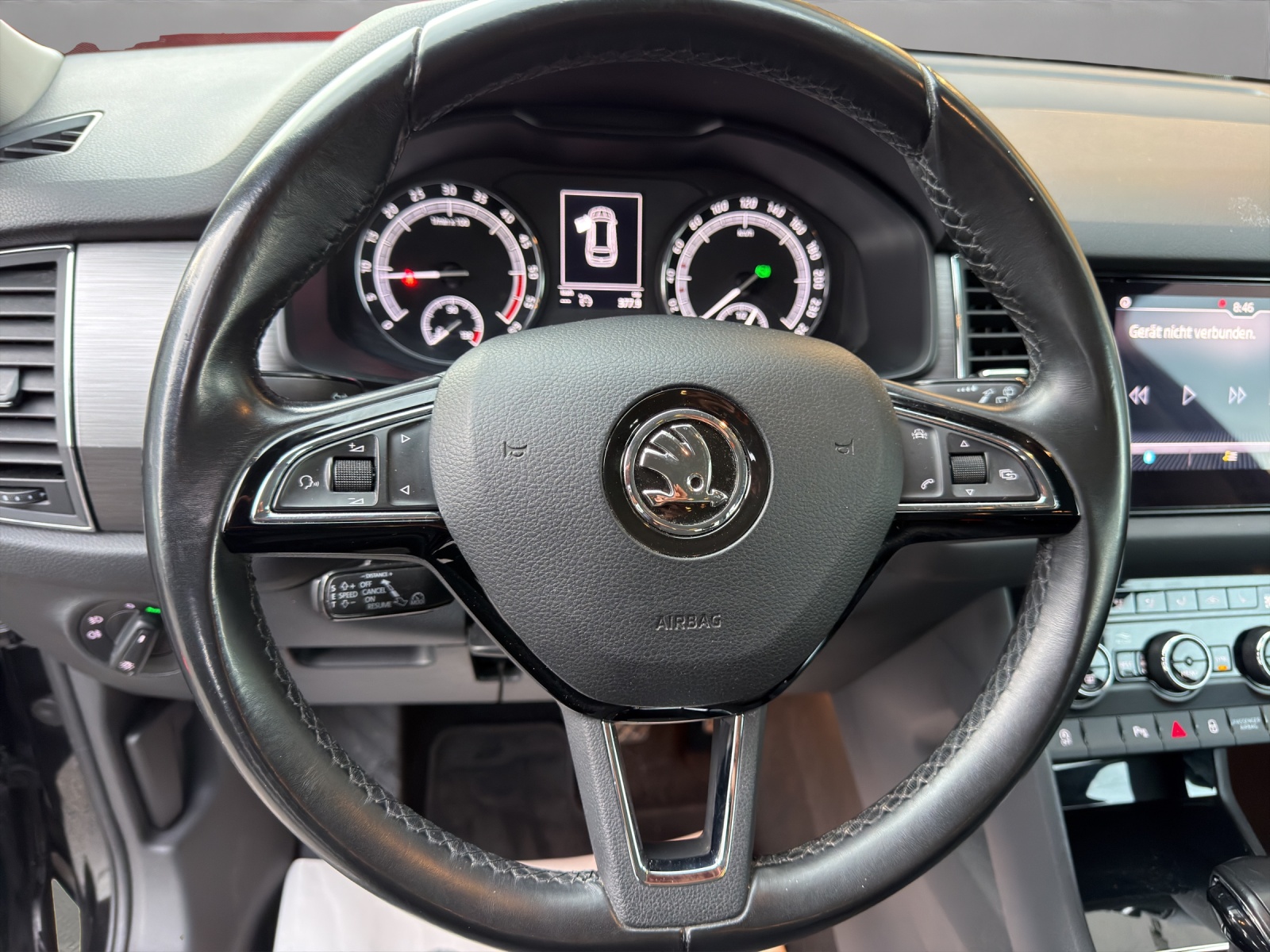 SKODA Kodiaq 2.0 TDI CR Style4x4 DSG-image-9
