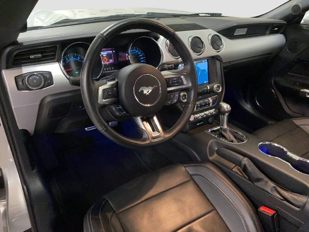FORD Mustang Coupé 5.0 V8 GT-image-10