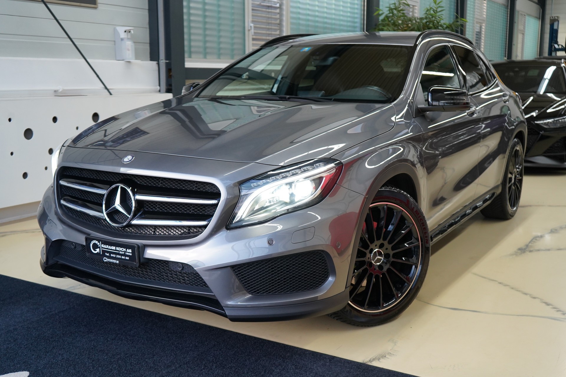 MERCEDES-BENZ GLA 250 AMG Line 4Matic 7G-DCT