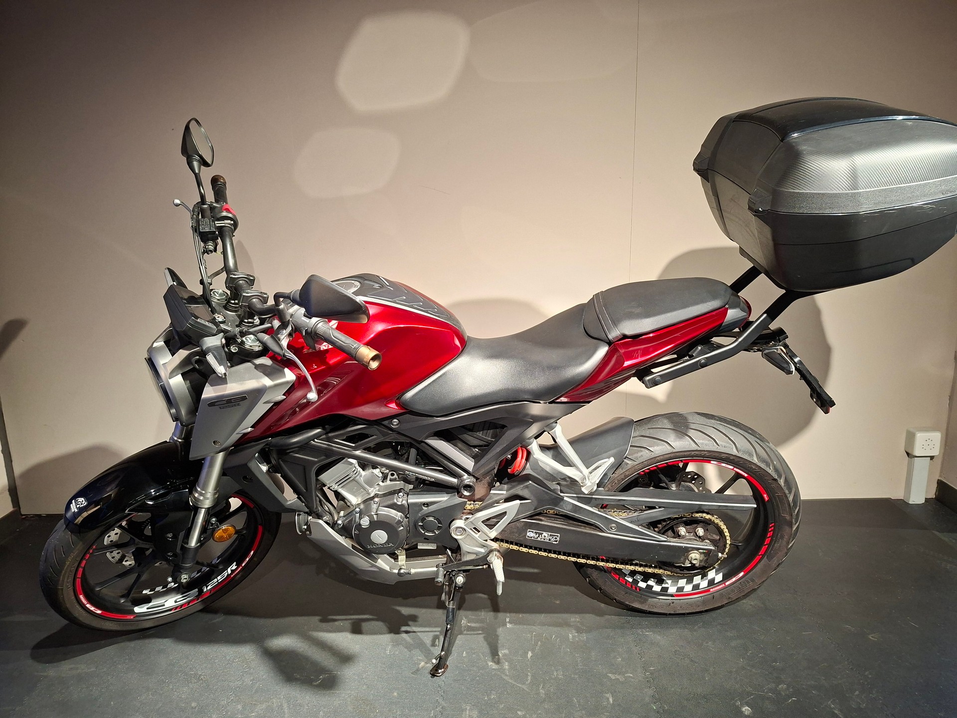 HONDA CB 125 R-image-1